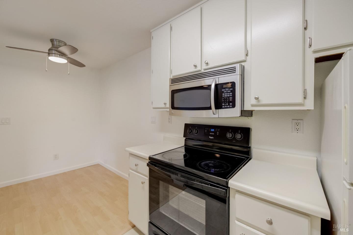 Detail Gallery Image 21 of 36 For 285 Lighthouse Dr, Vallejo,  CA 94590 - 2 Beds | 1 Baths