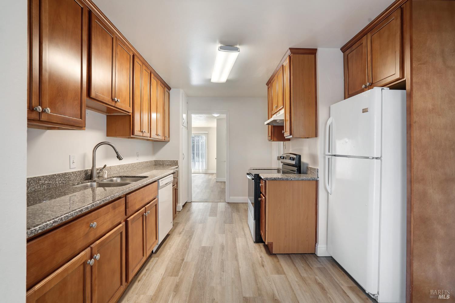 Detail Gallery Image 8 of 37 For 615 Vervais Ave, Vallejo,  CA 94591 - 4 Beds | 2 Baths