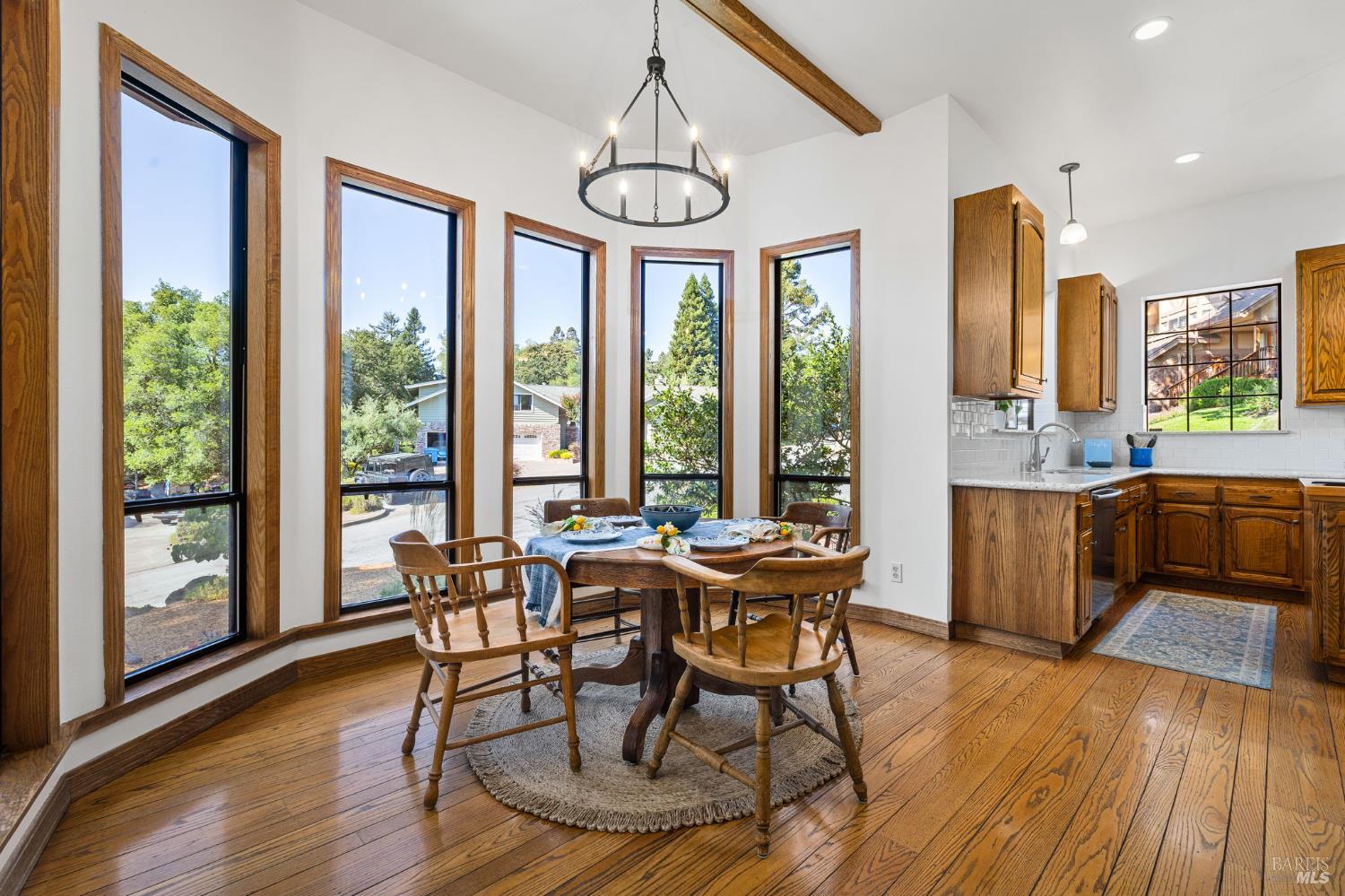 Detail Gallery Image 20 of 60 For 3541 Foxwood Pl, Santa Rosa,  CA 95405 - 3 Beds | 3 Baths