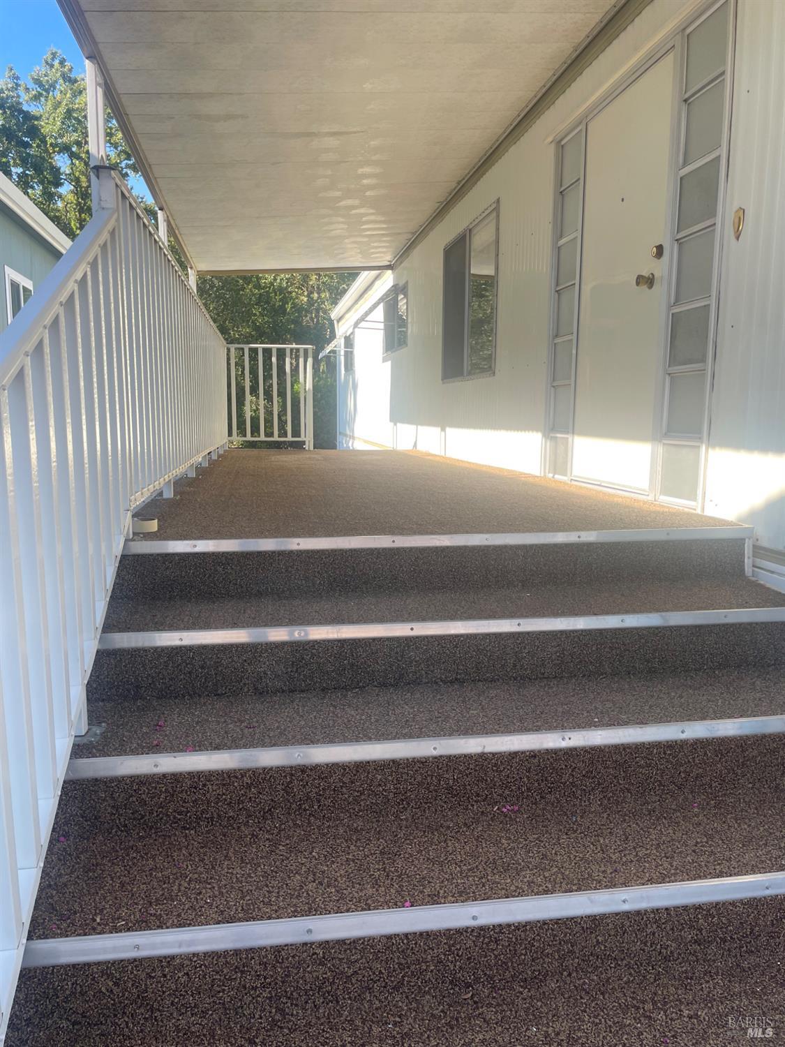 Detail Gallery Image 4 of 25 For 94 Buckwood Pl, Santa Rosa,  CA 95409 - 2 Beds | 2 Baths