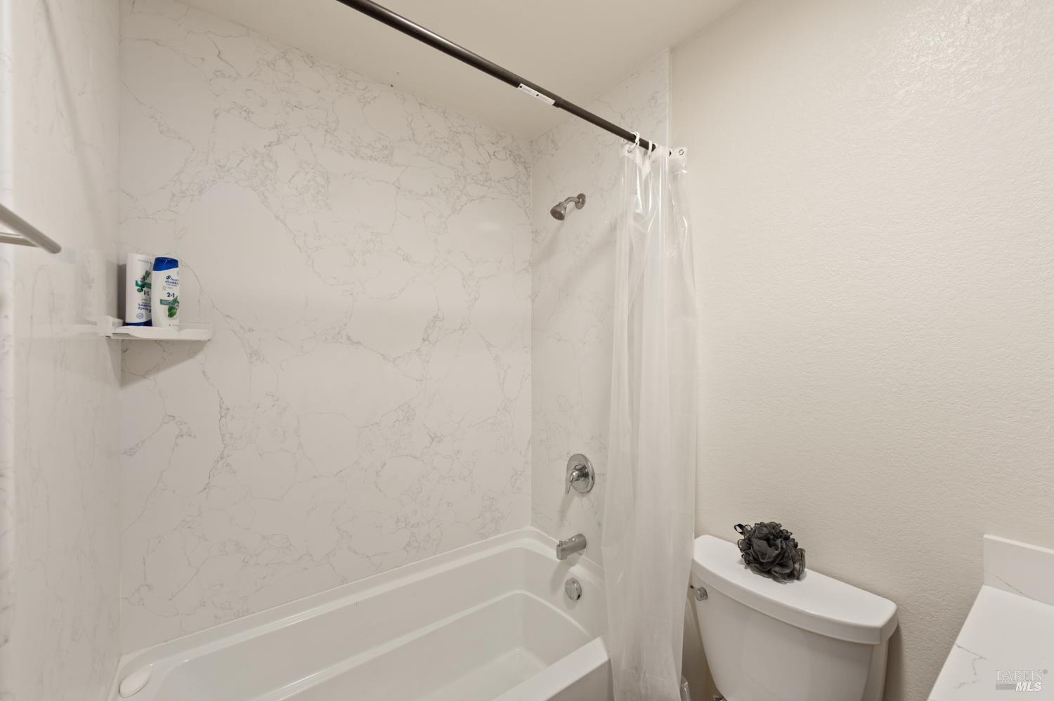 Detail Gallery Image 38 of 44 For 695 Montclair Dr, Santa Rosa,  CA 95409 - – Beds | – Baths