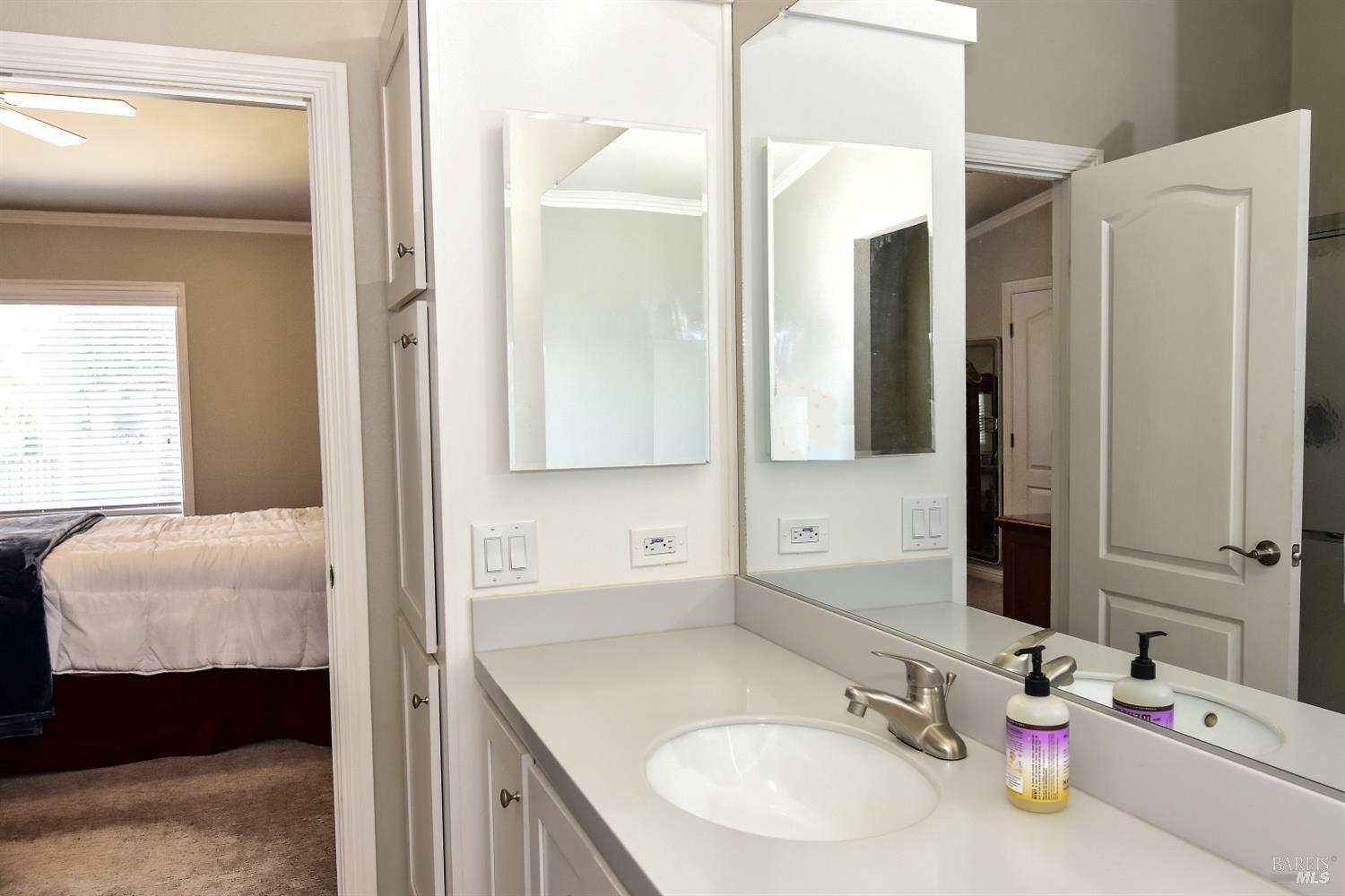 Detail Gallery Image 15 of 23 For 124 Vista Dr, Sonoma,  CA 95476 - 3 Beds | 2 Baths