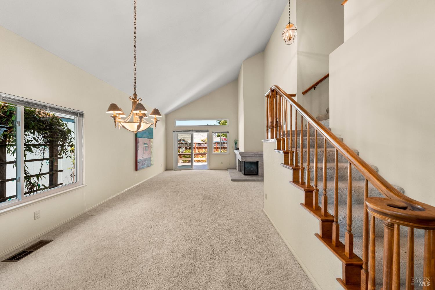 Detail Gallery Image 8 of 75 For 31 S Temelec Cir, Sonoma,  CA 95476 - 3 Beds | 2/1 Baths