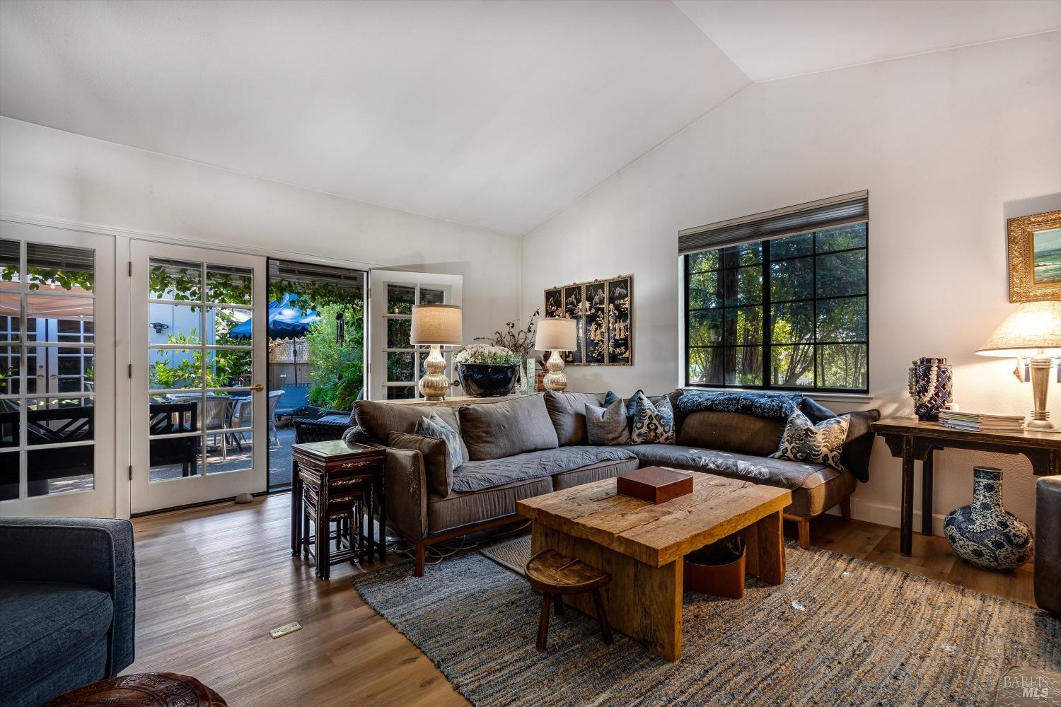 Detail Gallery Image 7 of 31 For 18502 Wellesley Ct, Sonoma,  CA 95476 - 3 Beds | 2 Baths