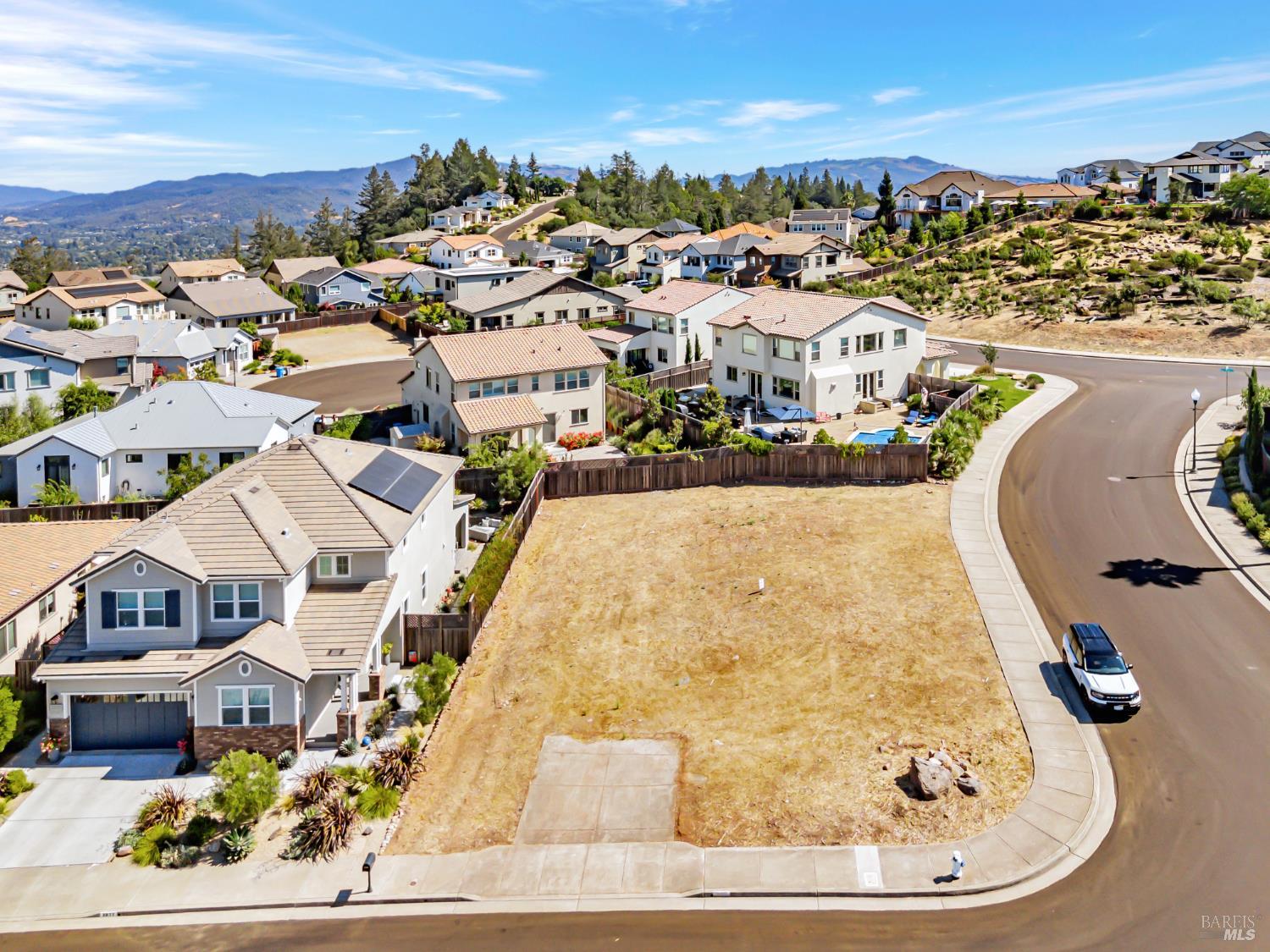 Detail Gallery Image 1 of 23 For 3987 Millbrook Dr, Santa Rosa,  CA 95404 - – Beds | – Baths