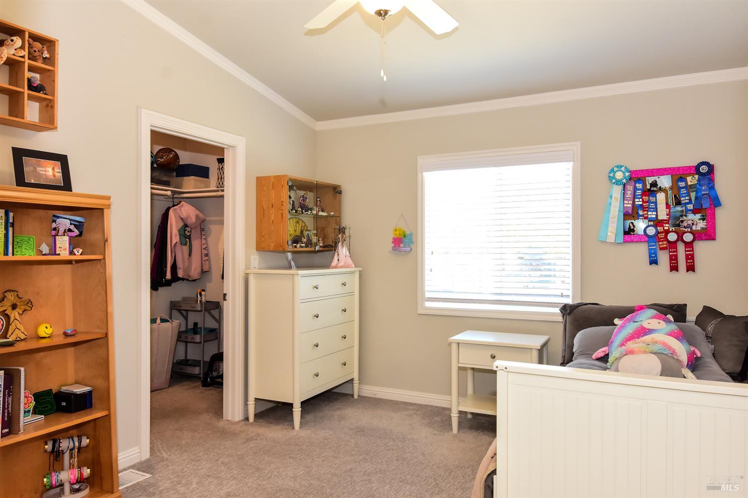 Detail Gallery Image 11 of 23 For 124 Vista Dr, Sonoma,  CA 95476 - 3 Beds | 2 Baths