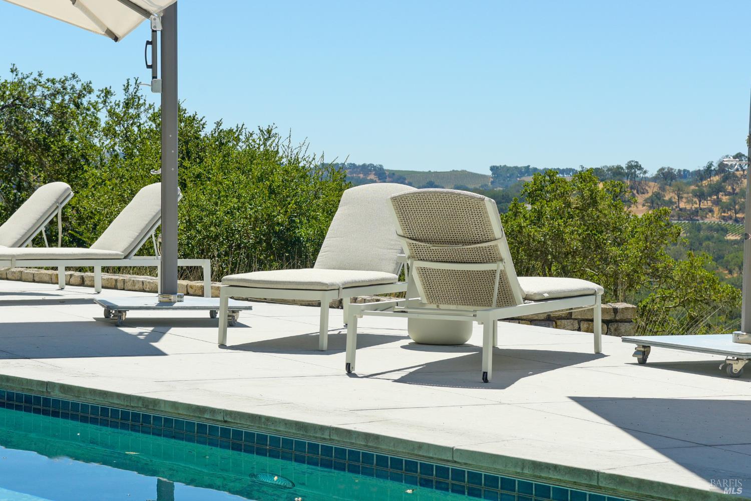 Detail Gallery Image 64 of 83 For 13418 Chalk Hill Rd, Healdsburg,  CA 95448 - 3 Beds | 4/1 Baths