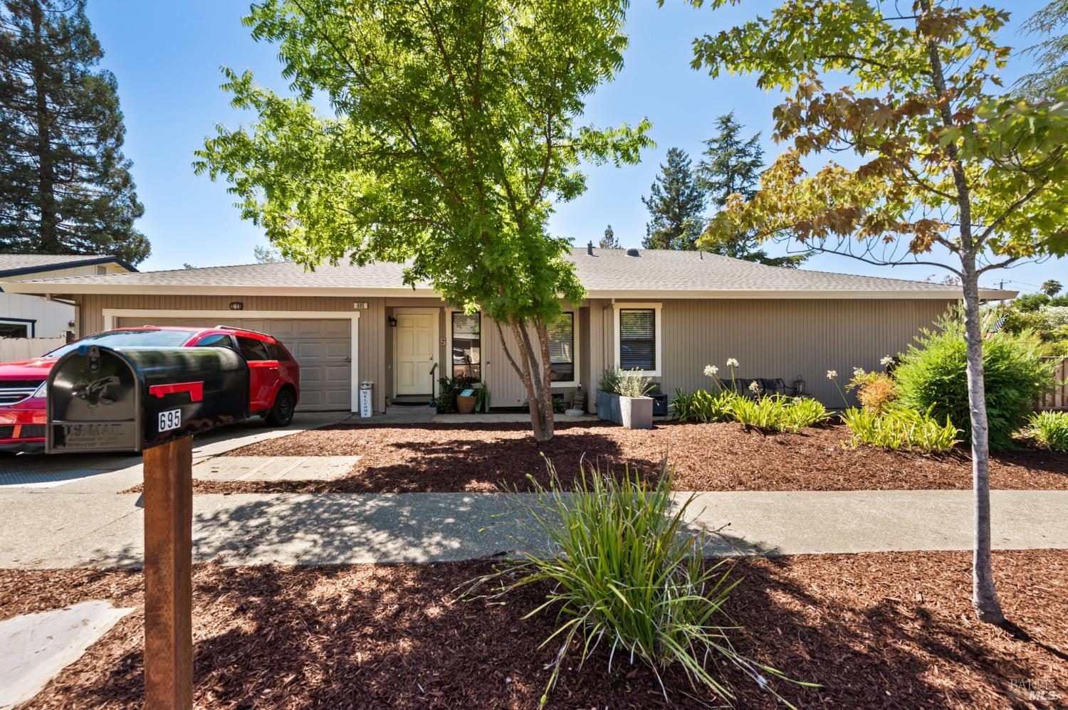 Detail Gallery Image 25 of 44 For 695 Montclair Dr, Santa Rosa,  CA 95409 - – Beds | – Baths
