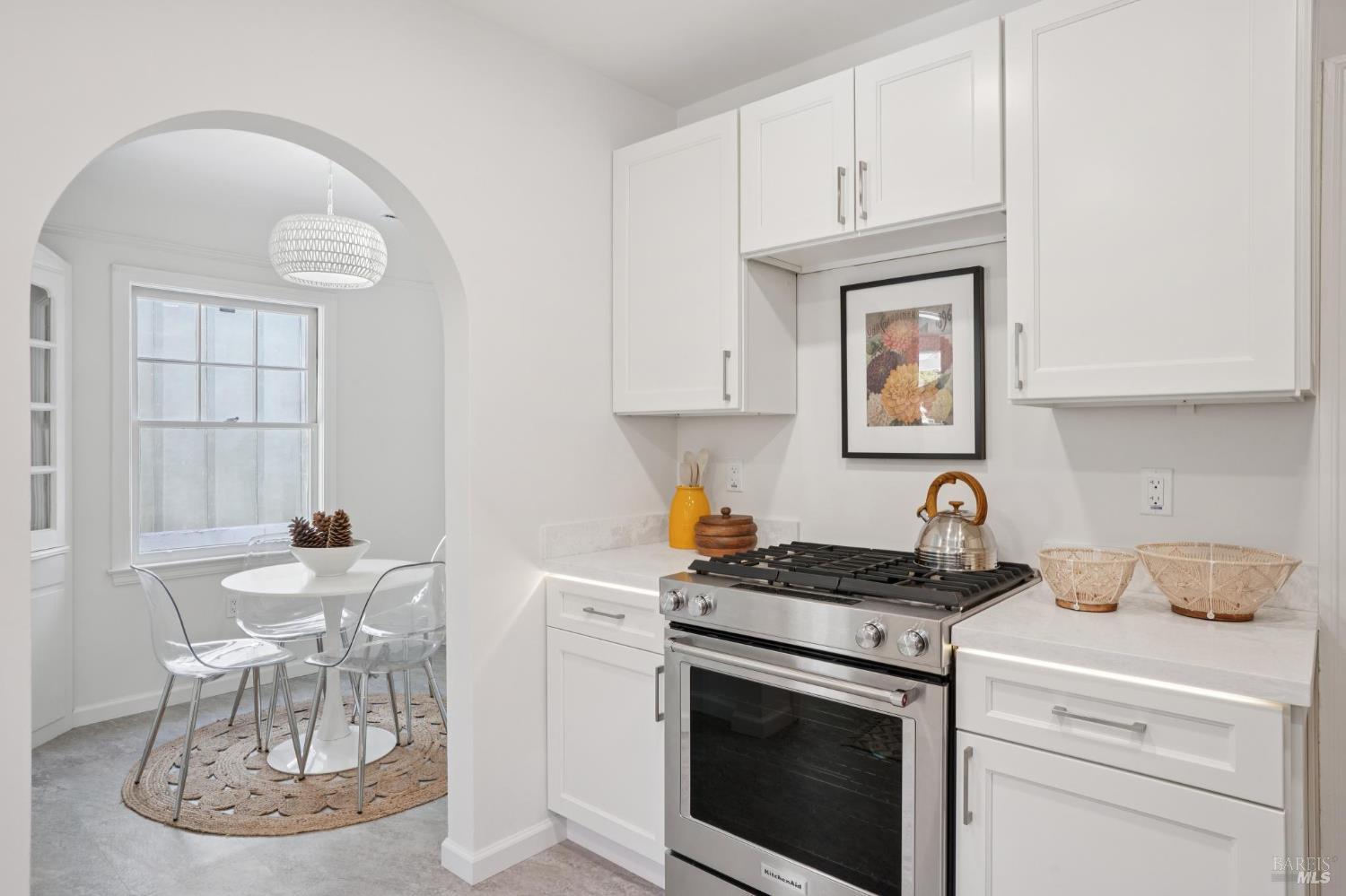 Detail Gallery Image 9 of 52 For 1943 5th Ave, San Rafael,  CA 94901 - 3 Beds | 1/1 Baths