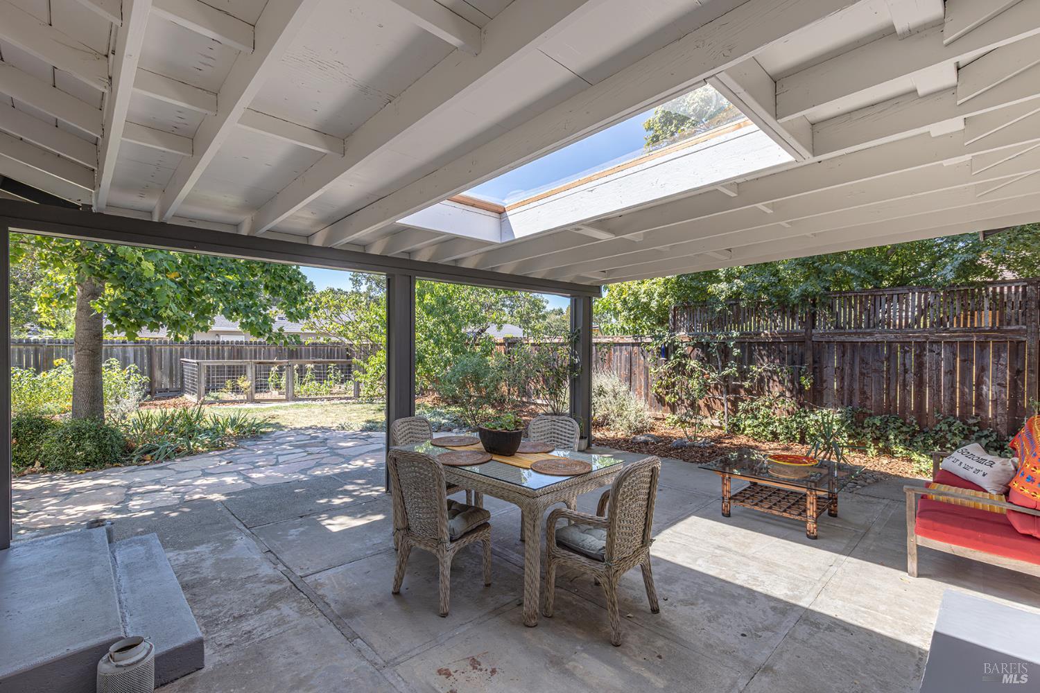 Detail Gallery Image 30 of 35 For 18751 Melvin Ave, Sonoma,  CA 95476 - 3 Beds | 2 Baths