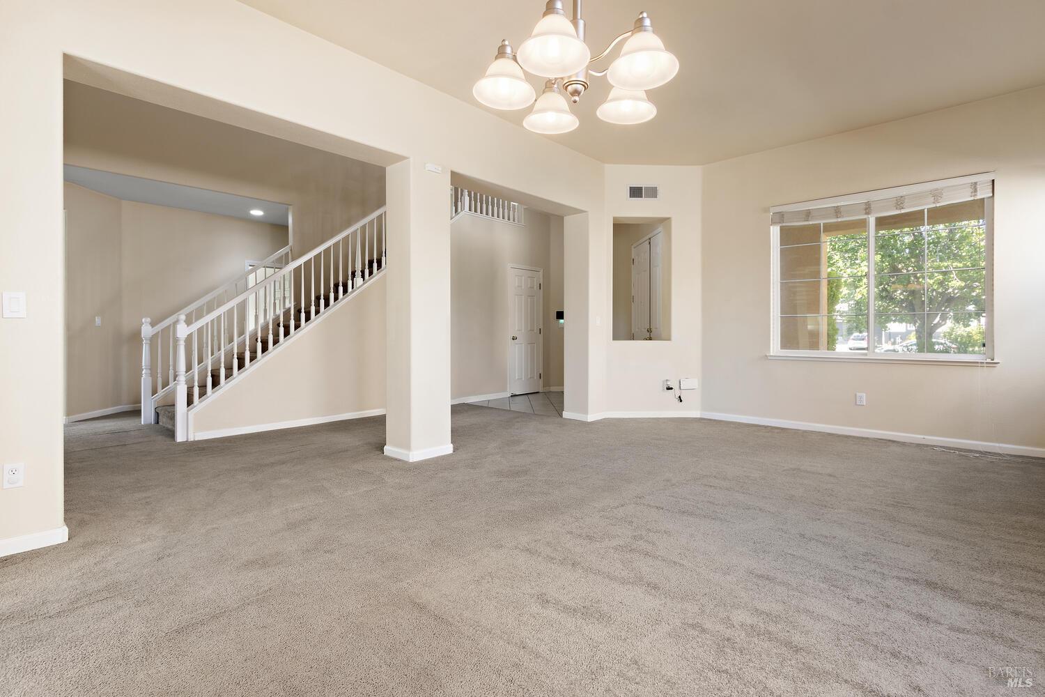 Detail Gallery Image 16 of 45 For 2721 Vallejo Ct, Antioch,  CA 94531 - 5 Beds | 3 Baths