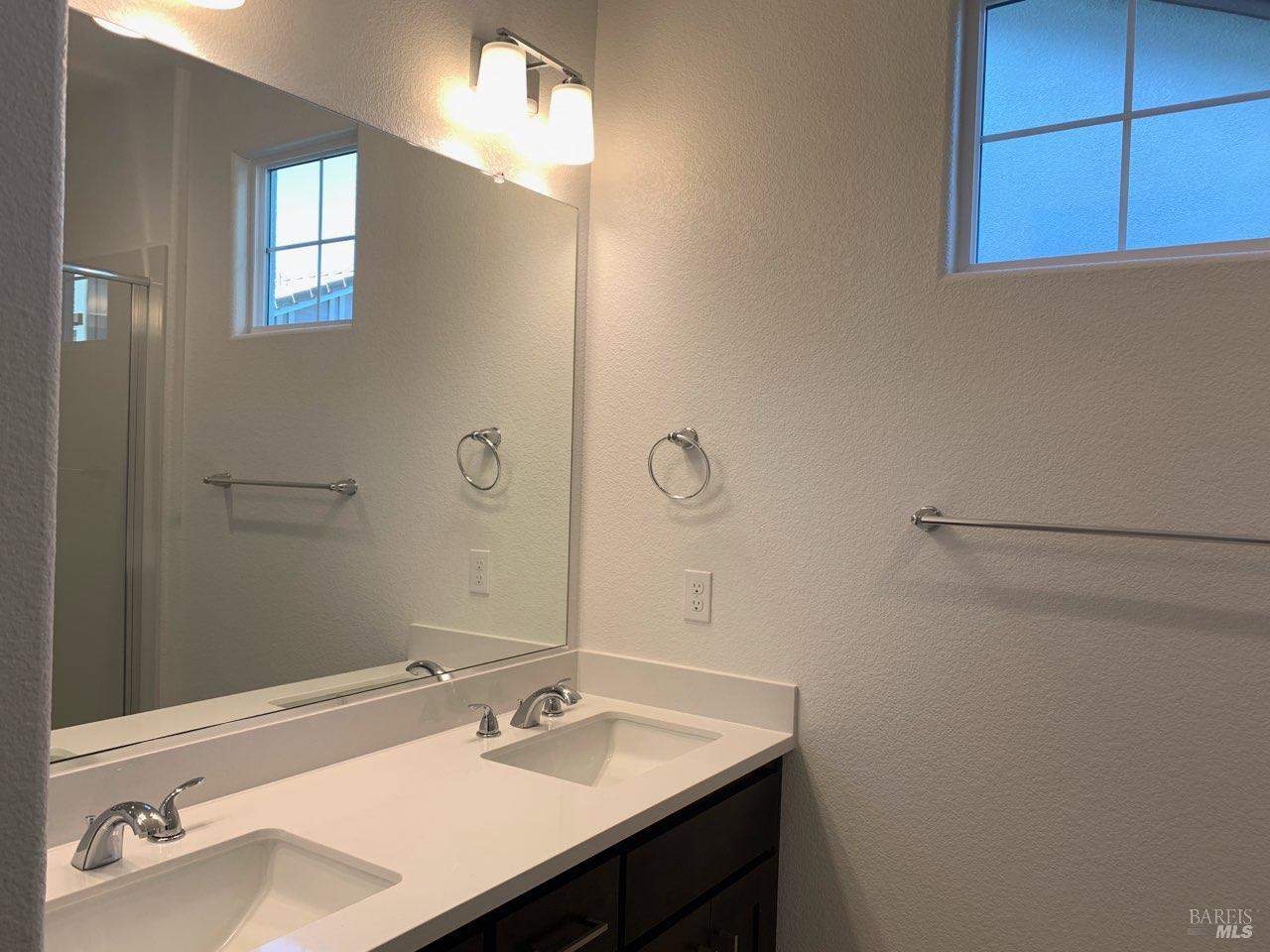 Detail Gallery Image 9 of 13 For 2316 Serenity Dr, Rio Vista,  CA 94571 - 2 Beds | 2/1 Baths