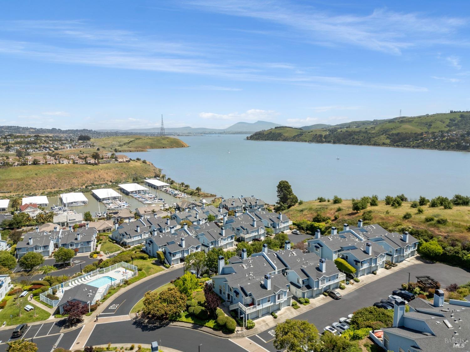 Detail Gallery Image 75 of 77 For 901 Point Reyes Ct #1,  Vallejo,  CA 94591 - 3 Beds | 2/1 Baths