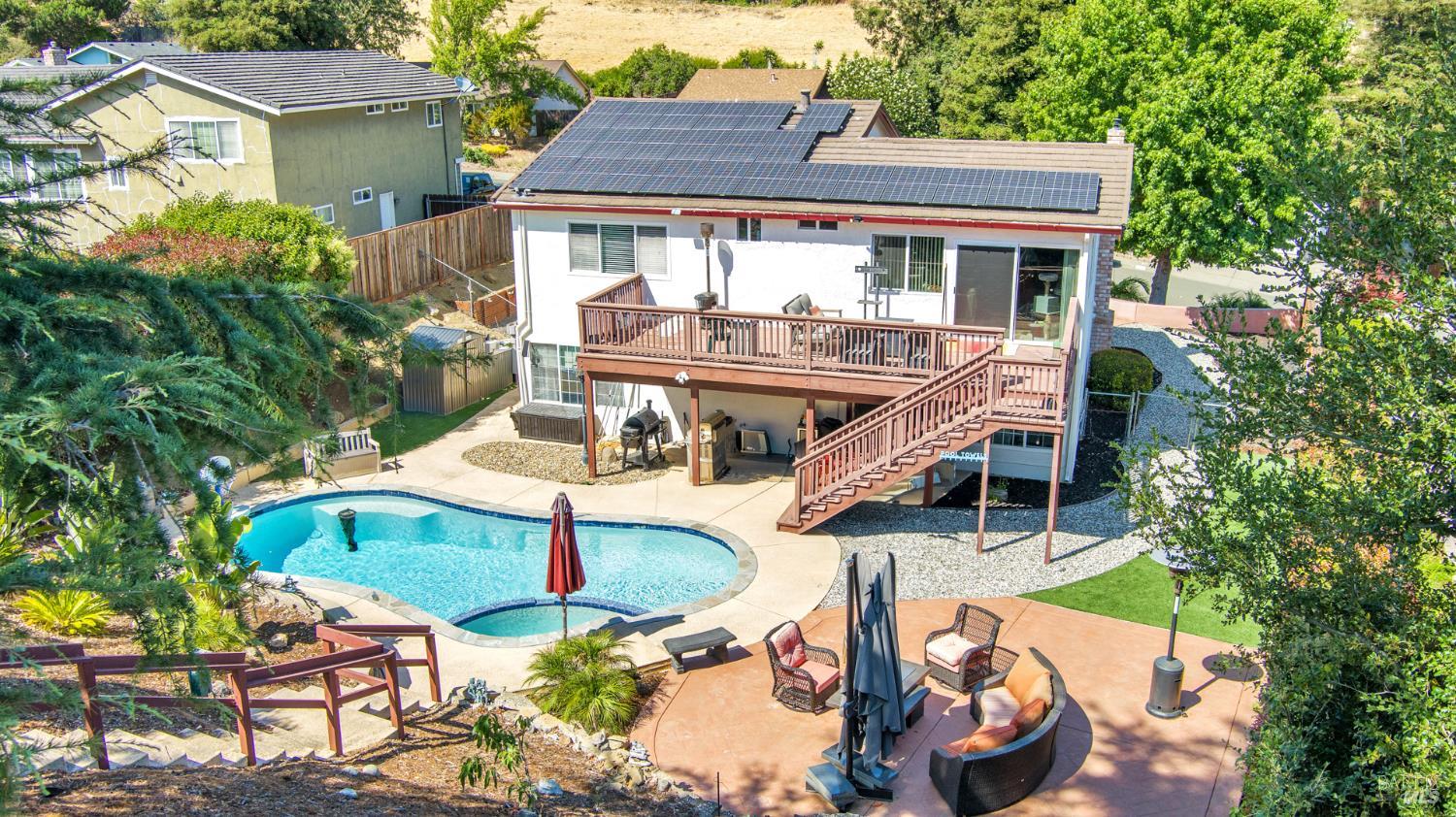 Detail Gallery Image 1 of 24 For 456 Ofarrell Dr, Benicia,  CA 94510 - 4 Beds | 3 Baths