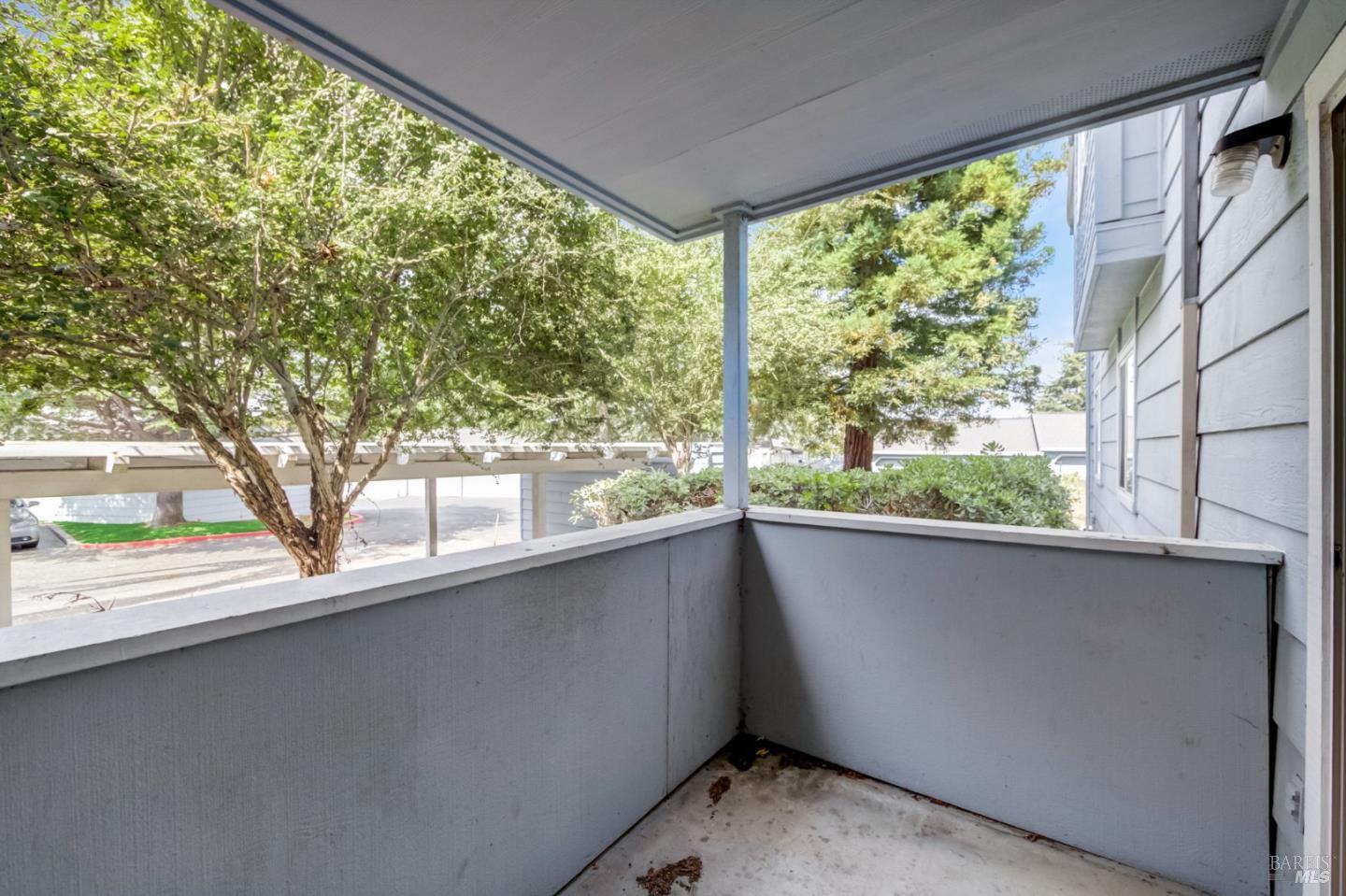 Detail Gallery Image 4 of 36 For 285 Lighthouse Dr, Vallejo,  CA 94590 - 2 Beds | 1 Baths