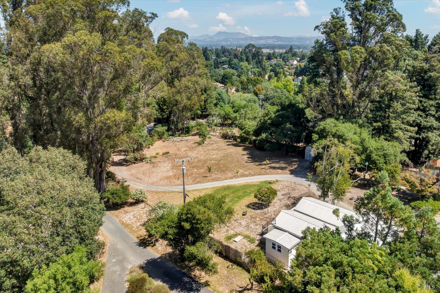 Detail Gallery Image 49 of 53 For 7739 Lynch Rd, Sebastopol,  CA 95472 - 2 Beds | 2 Baths