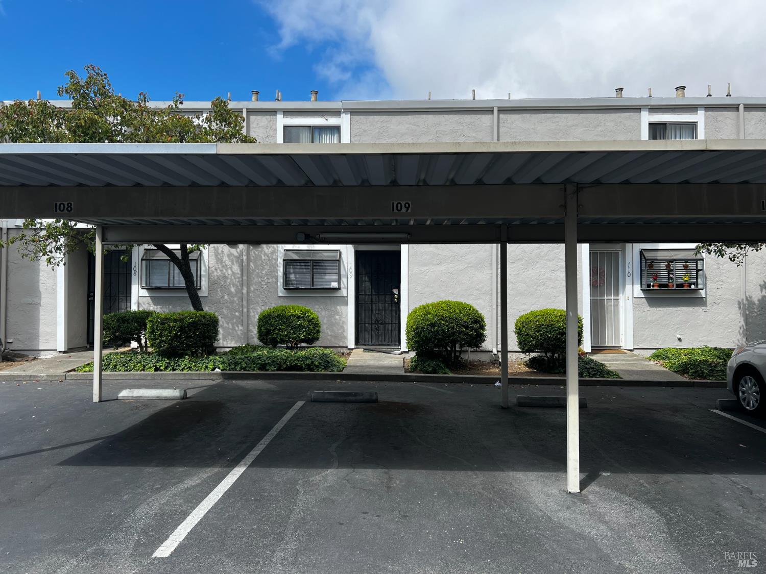 Detail Gallery Image 2 of 5 For 900 Southampton Way #109,  Benicia,  CA 94510 - 2 Beds | 1/1 Baths