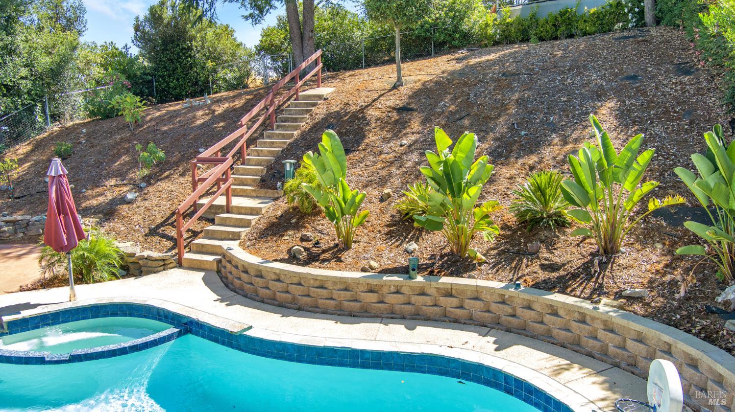 Detail Gallery Image 11 of 24 For 456 Ofarrell Dr, Benicia,  CA 94510 - 4 Beds | 3 Baths