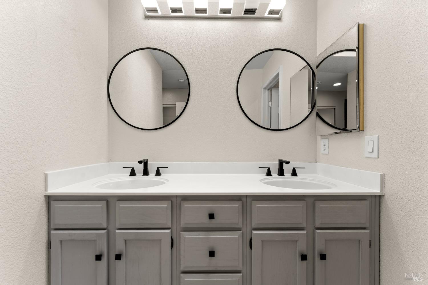 Detail Gallery Image 53 of 77 For 901 Point Reyes Ct #1,  Vallejo,  CA 94591 - 3 Beds | 2/1 Baths