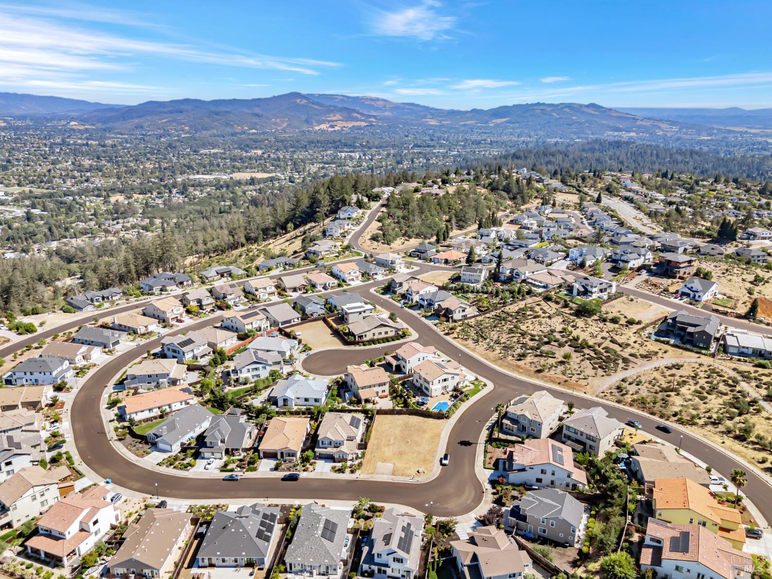 Detail Gallery Image 21 of 23 For 3987 Millbrook Dr, Santa Rosa,  CA 95404 - – Beds | – Baths
