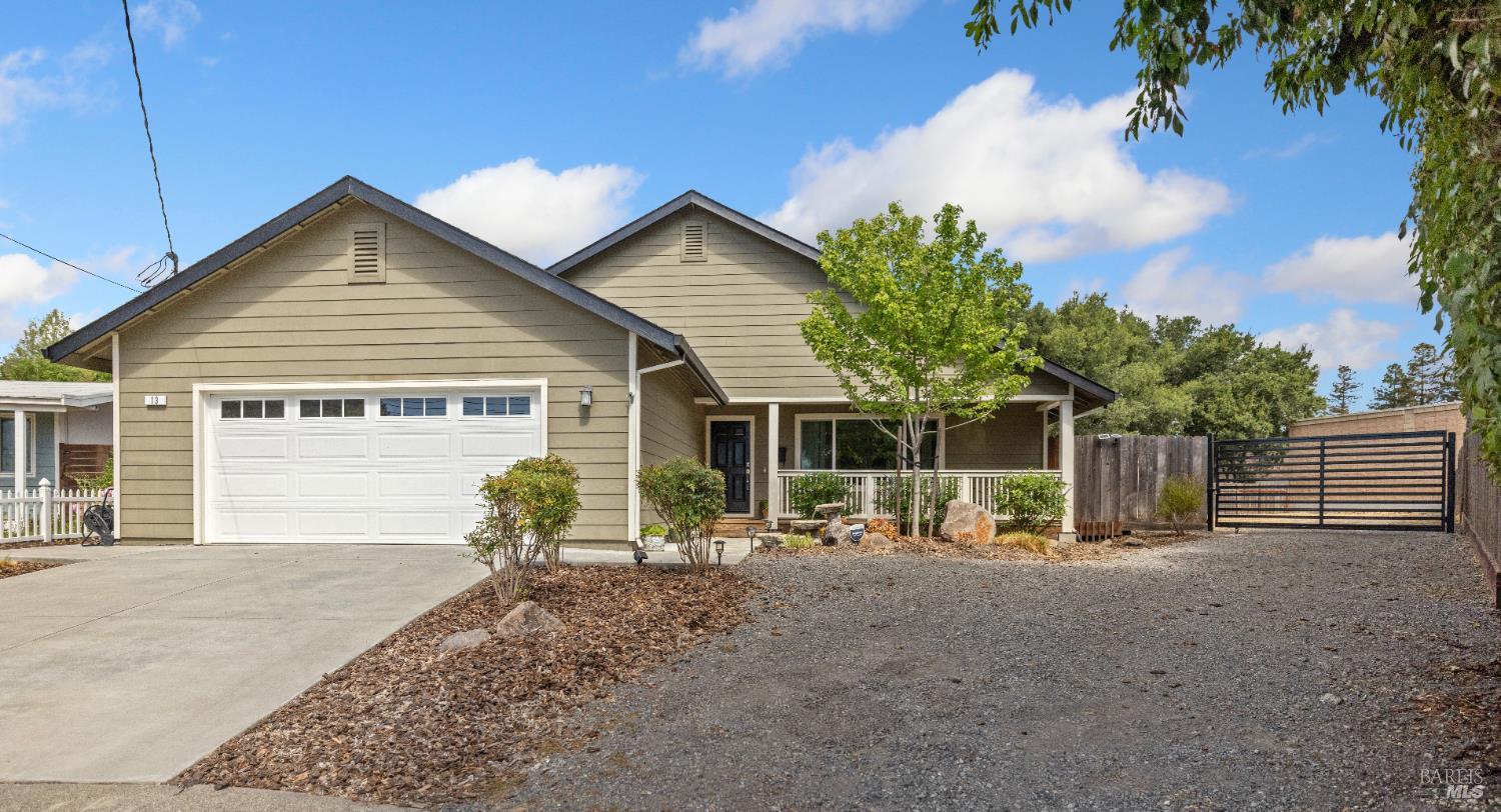 Detail Gallery Image 48 of 49 For 13 Arlington Dr, Petaluma,  CA 94952 - 3 Beds | 2 Baths