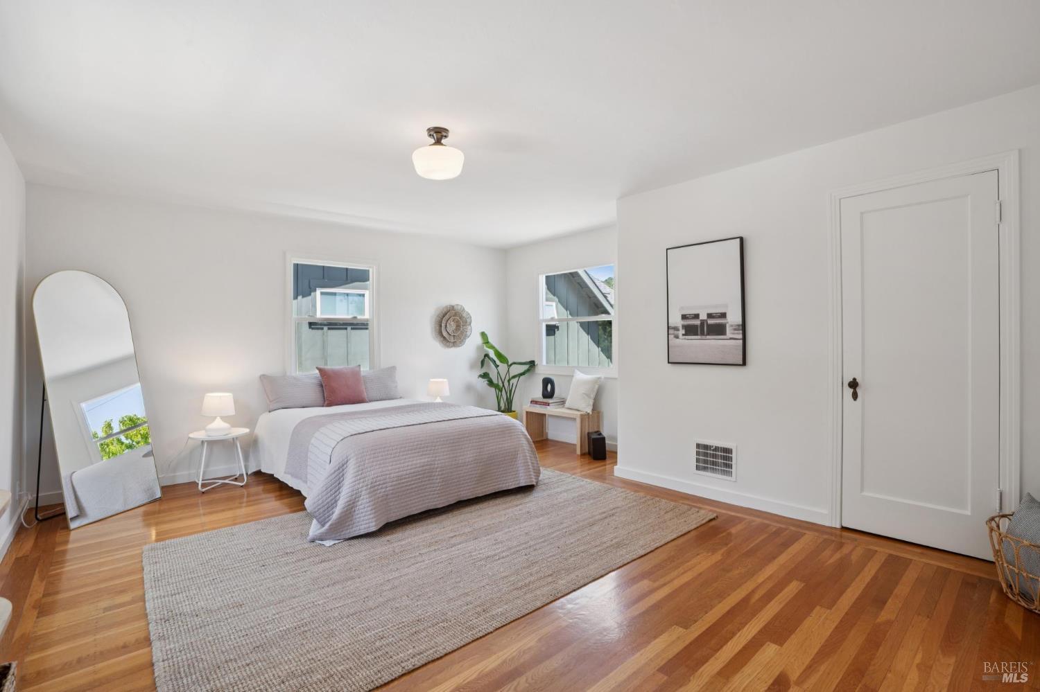 Detail Gallery Image 33 of 52 For 1943 5th Ave, San Rafael,  CA 94901 - 3 Beds | 1/1 Baths