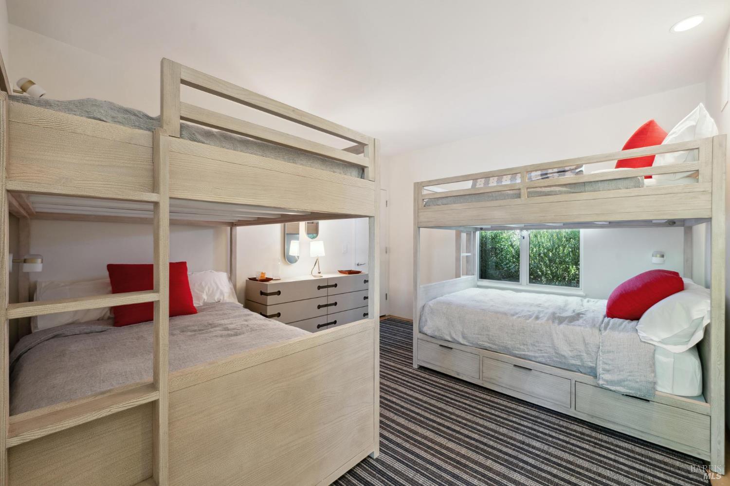 Detail Gallery Image 45 of 83 For 13418 Chalk Hill Rd, Healdsburg,  CA 95448 - 3 Beds | 4/1 Baths