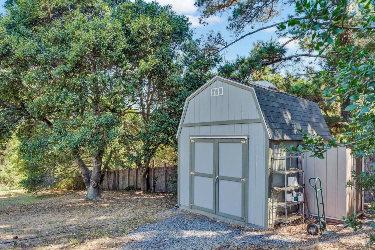 Detail Gallery Image 39 of 53 For 7739 Lynch Rd, Sebastopol,  CA 95472 - 2 Beds | 2 Baths