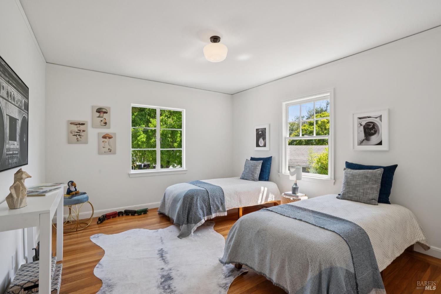 Detail Gallery Image 17 of 52 For 1943 5th Ave, San Rafael,  CA 94901 - 3 Beds | 1/1 Baths