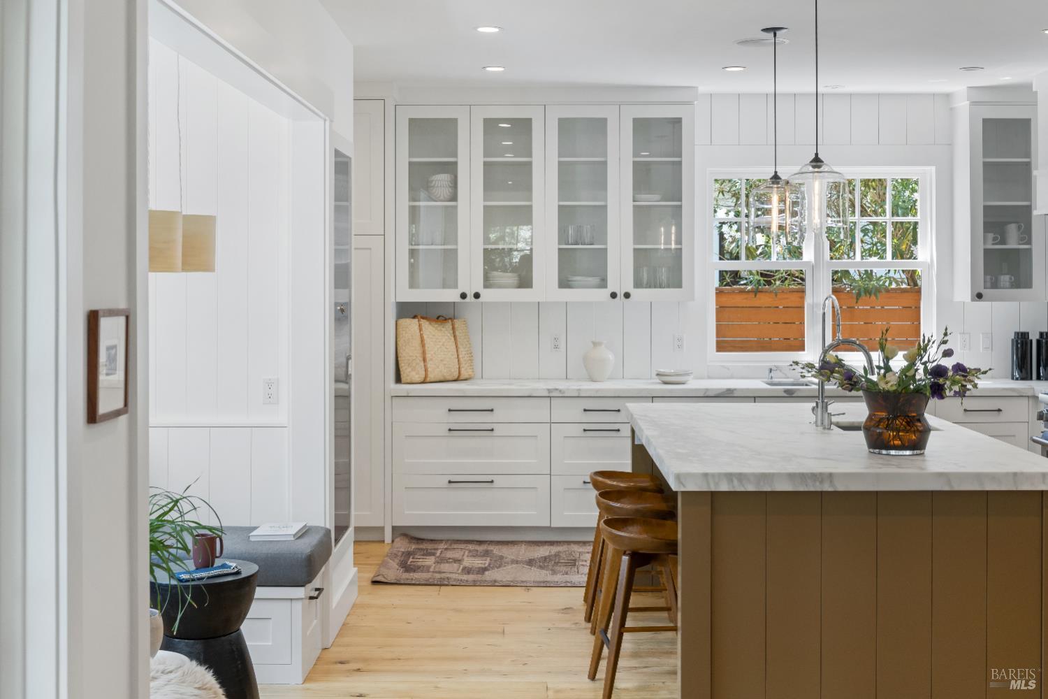 Detail Gallery Image 8 of 35 For 111 William Ave, Larkspur,  CA 94939 - 4 Beds | 3 Baths