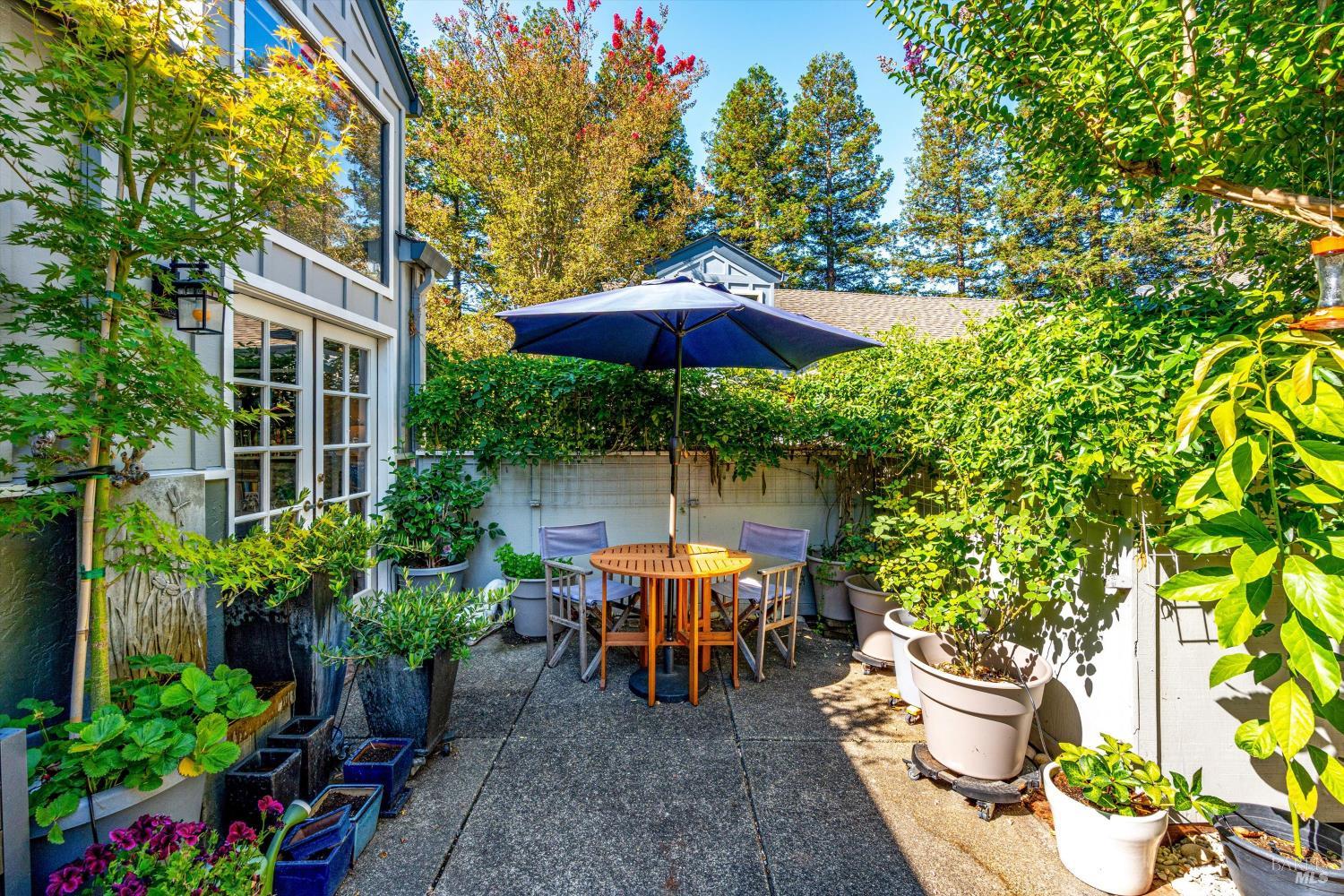 Detail Gallery Image 25 of 31 For 18502 Wellesley Ct, Sonoma,  CA 95476 - 3 Beds | 2 Baths