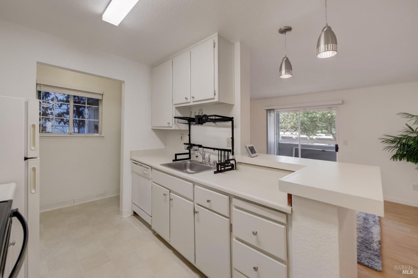 Detail Gallery Image 20 of 36 For 285 Lighthouse Dr, Vallejo,  CA 94590 - 2 Beds | 1 Baths