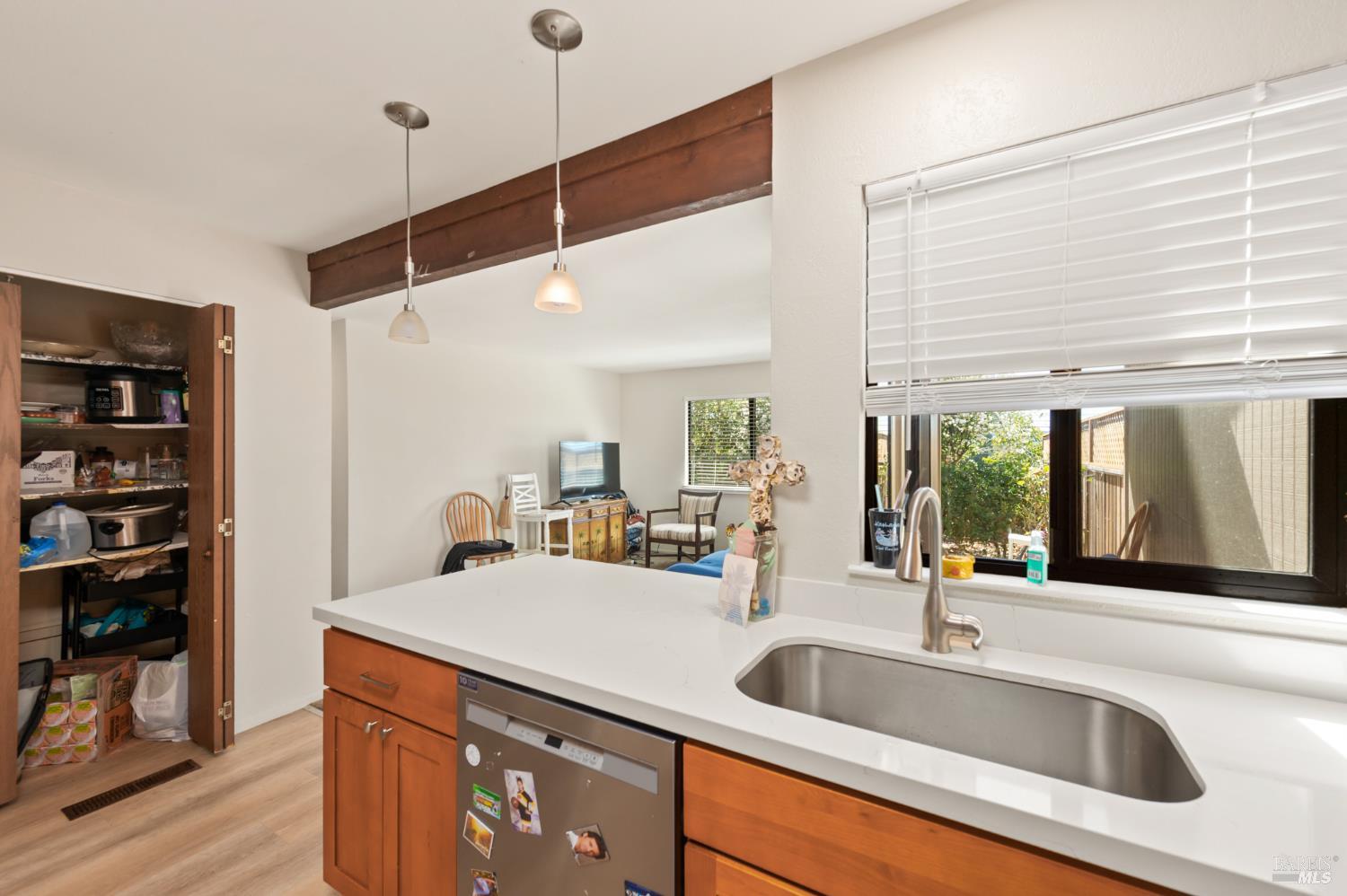 Detail Gallery Image 33 of 44 For 695 Montclair Dr, Santa Rosa,  CA 95409 - 5 Beds | 3 Baths