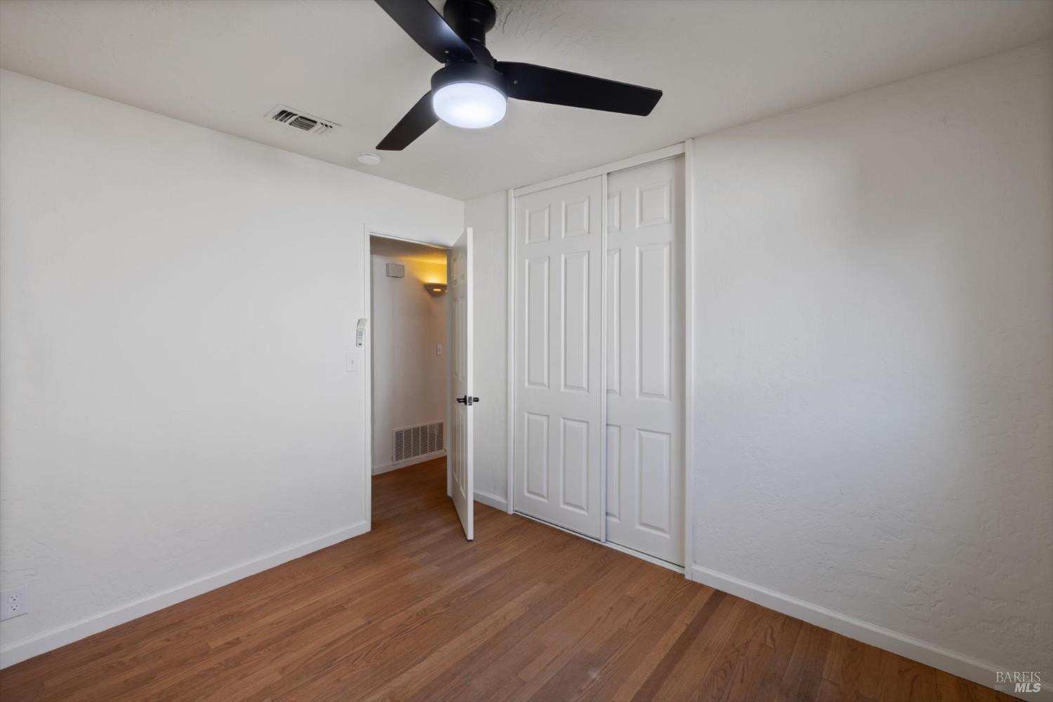Detail Gallery Image 15 of 42 For 618 Crestview Dr, Vacaville,  CA 95688 - 4 Beds | 2 Baths
