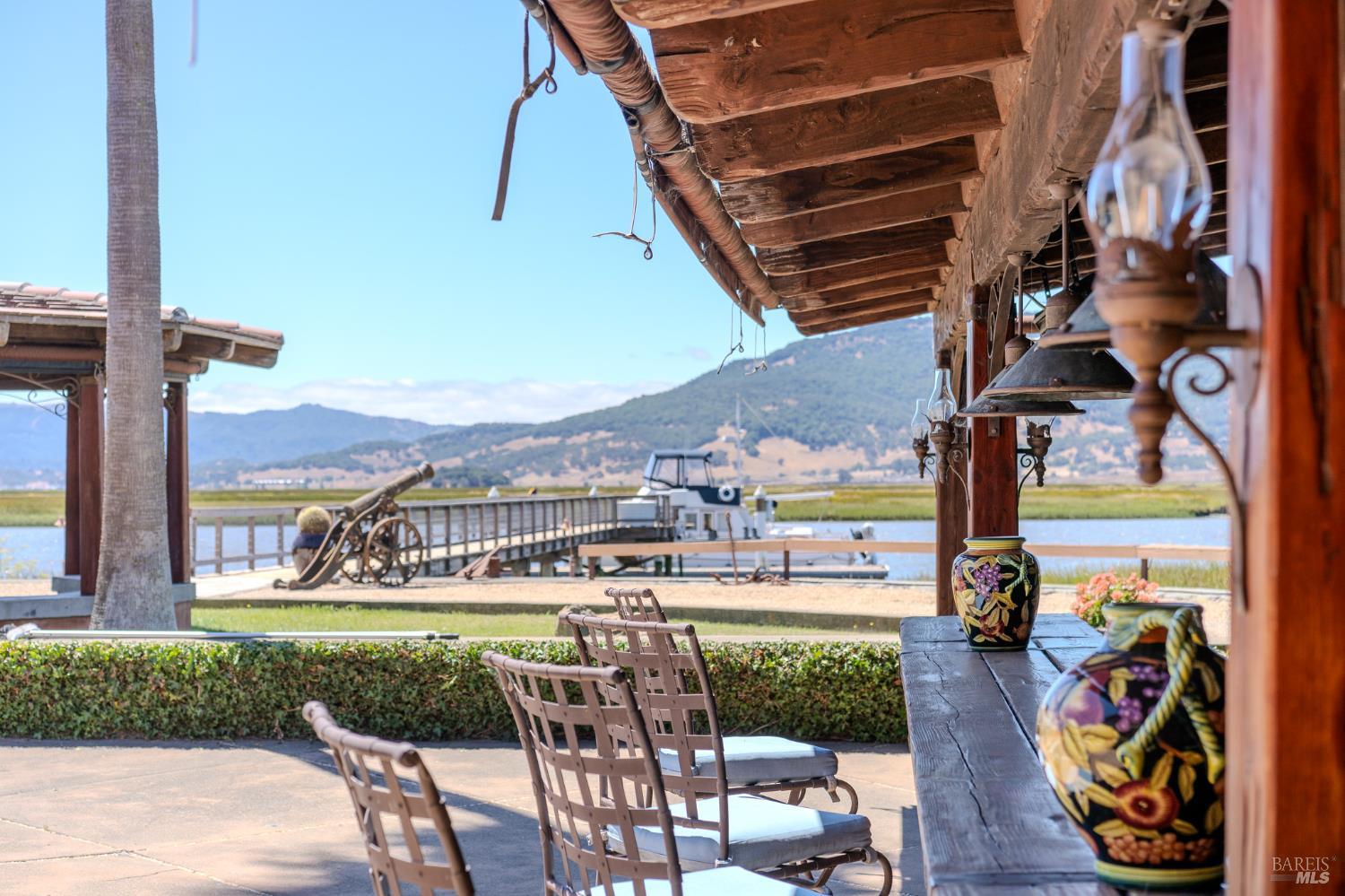 Detail Gallery Image 11 of 70 For 6614 Lakeville Hwy, Petaluma,  CA 94954 - 11 Beds | 15/1 Baths