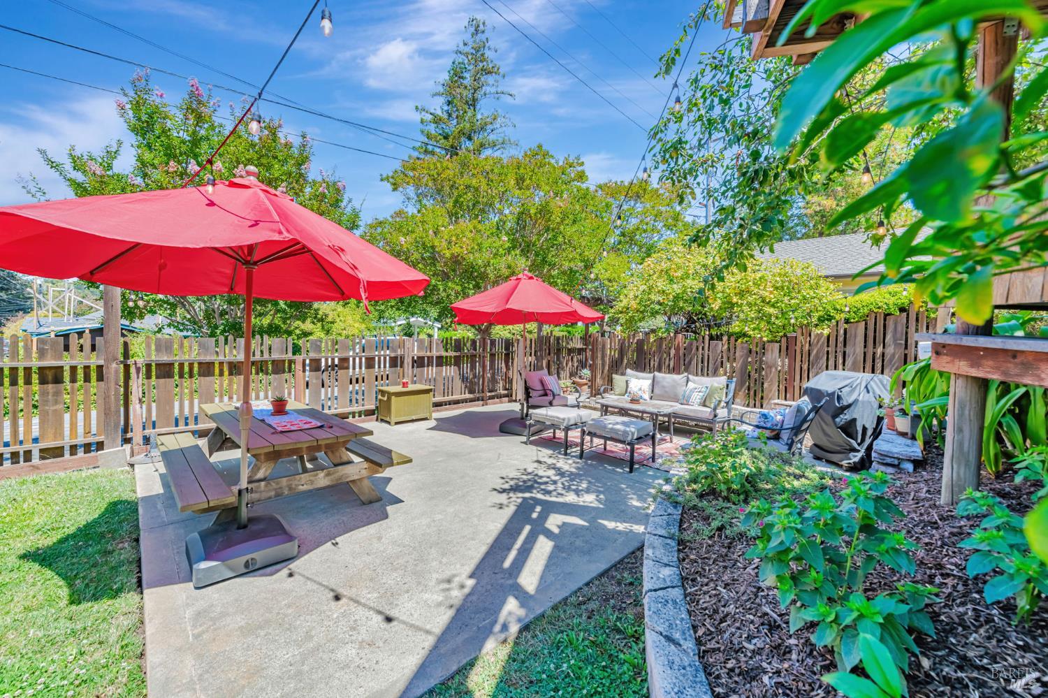 Detail Gallery Image 46 of 52 For 405 Oakdale Ave, Corte Madera,  CA 94925 - 4 Beds | 4/1 Baths