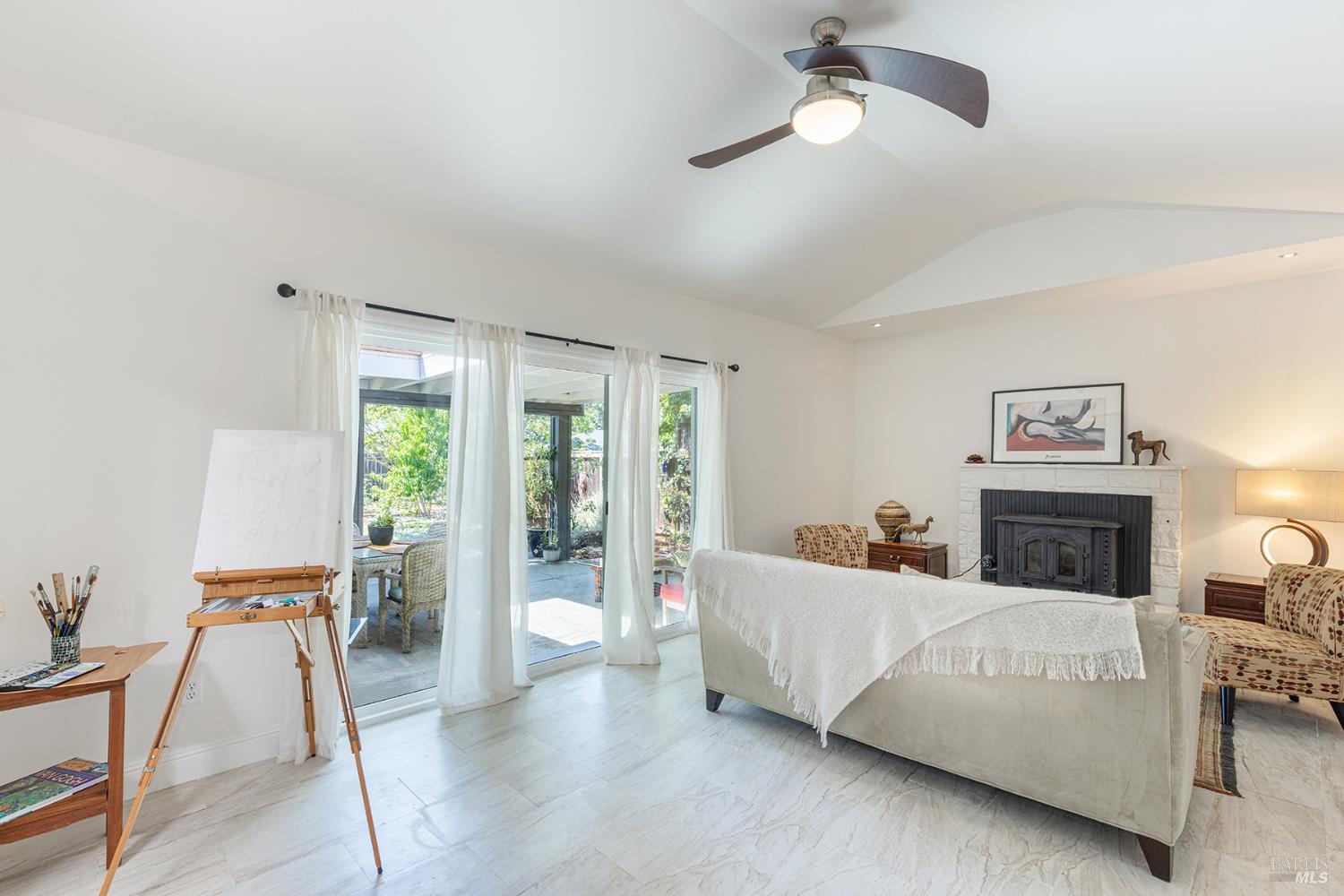 Detail Gallery Image 15 of 35 For 18751 Melvin Ave, Sonoma,  CA 95476 - 3 Beds | 2 Baths