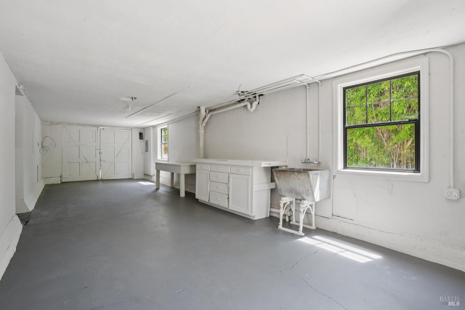 Detail Gallery Image 49 of 52 For 1943 5th Ave, San Rafael,  CA 94901 - 3 Beds | 1/1 Baths