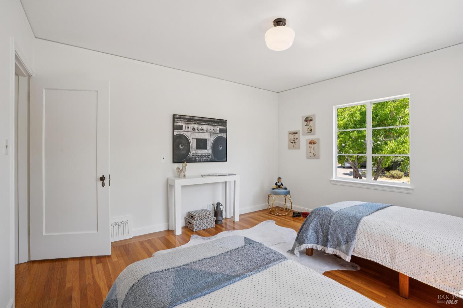 Detail Gallery Image 19 of 52 For 1943 5th Ave, San Rafael,  CA 94901 - 3 Beds | 1/1 Baths