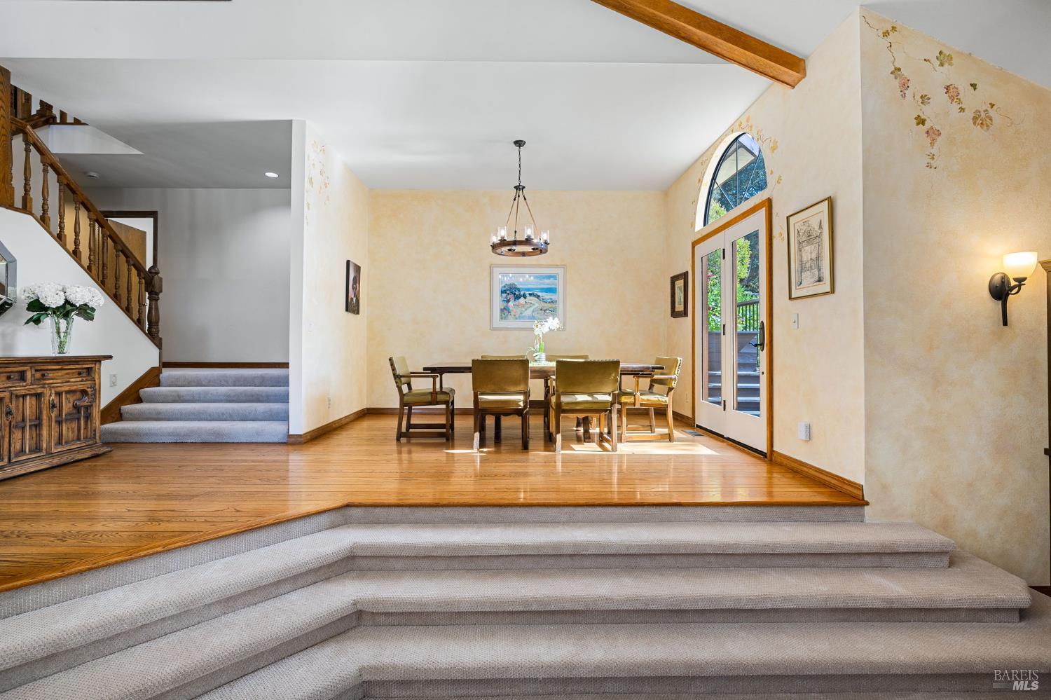Detail Gallery Image 18 of 60 For 3541 Foxwood Pl, Santa Rosa,  CA 95405 - 3 Beds | 3 Baths