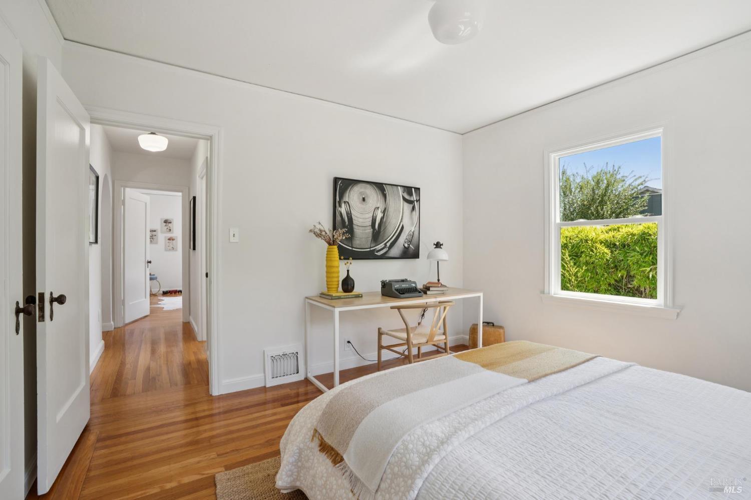 Detail Gallery Image 27 of 52 For 1943 5th Ave, San Rafael,  CA 94901 - 3 Beds | 1/1 Baths