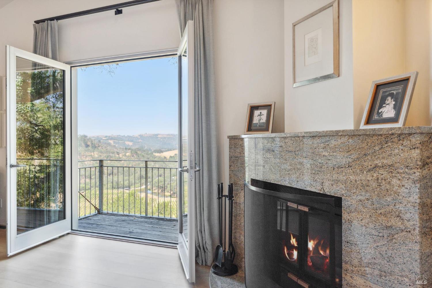 Detail Gallery Image 29 of 83 For 13418 Chalk Hill Rd, Healdsburg,  CA 95448 - 3 Beds | 4/1 Baths