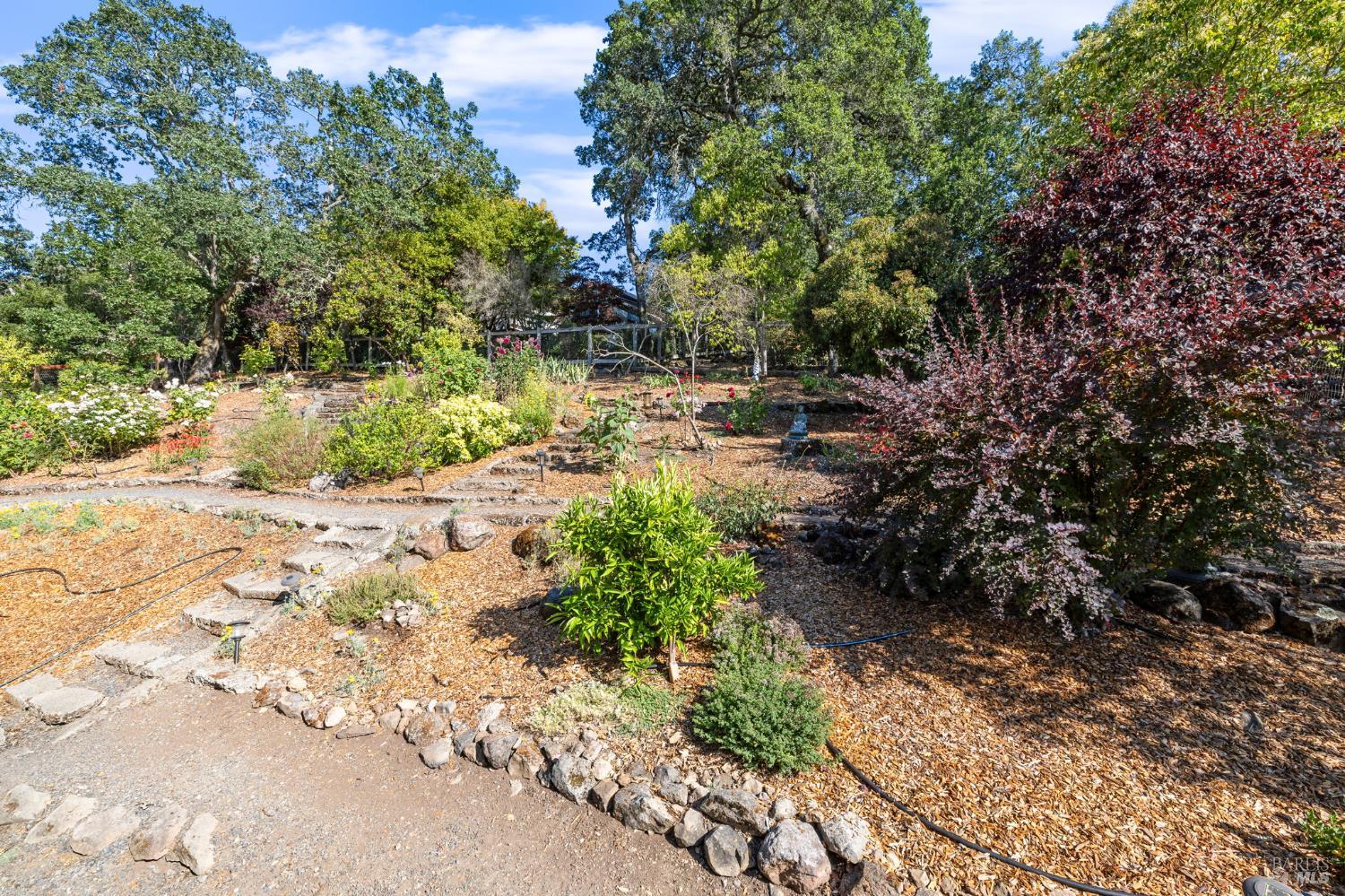 Detail Gallery Image 46 of 60 For 3541 Foxwood Pl, Santa Rosa,  CA 95405 - 3 Beds | 3 Baths