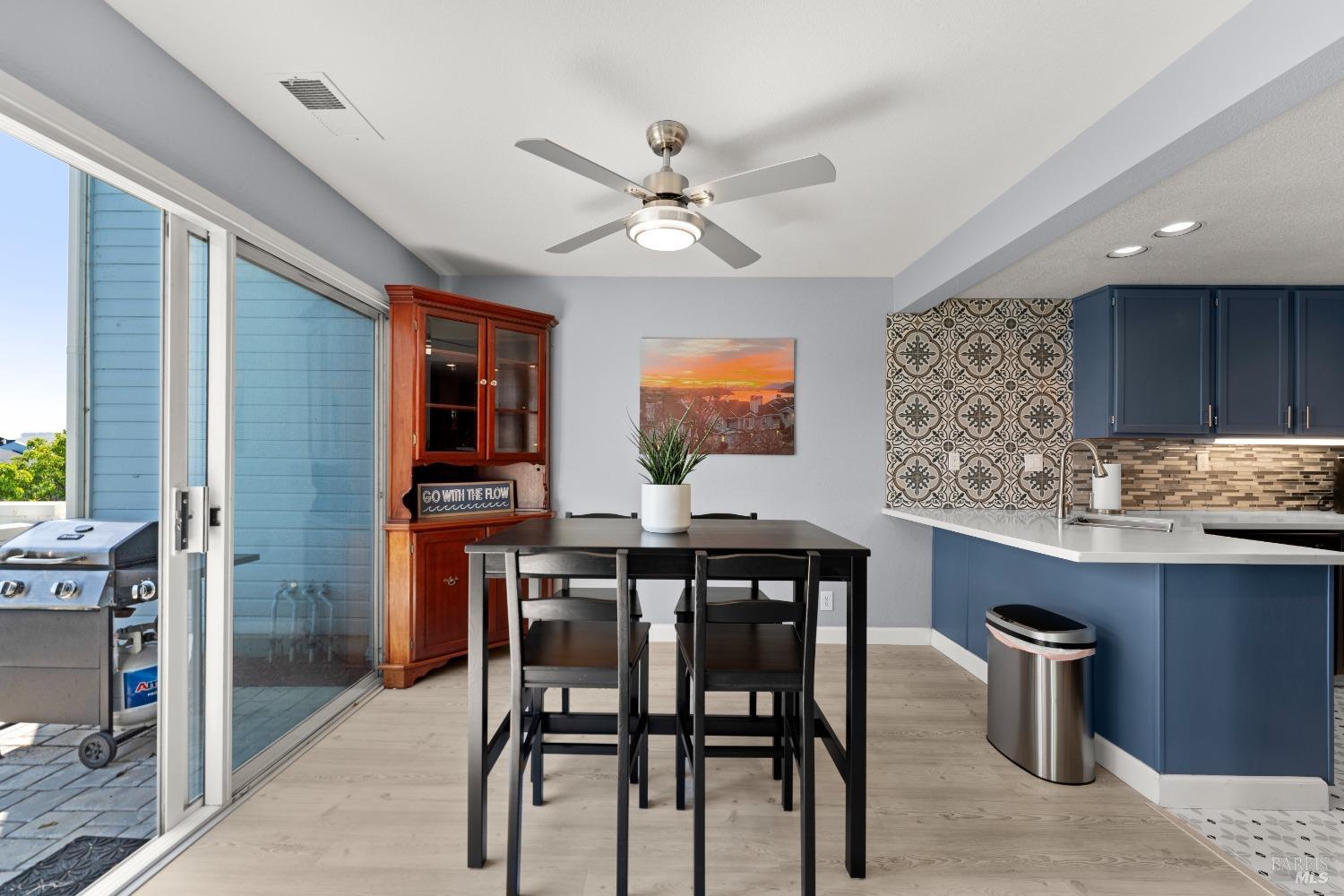 Detail Gallery Image 18 of 77 For 901 Point Reyes Ct #1,  Vallejo,  CA 94591 - 3 Beds | 2/1 Baths