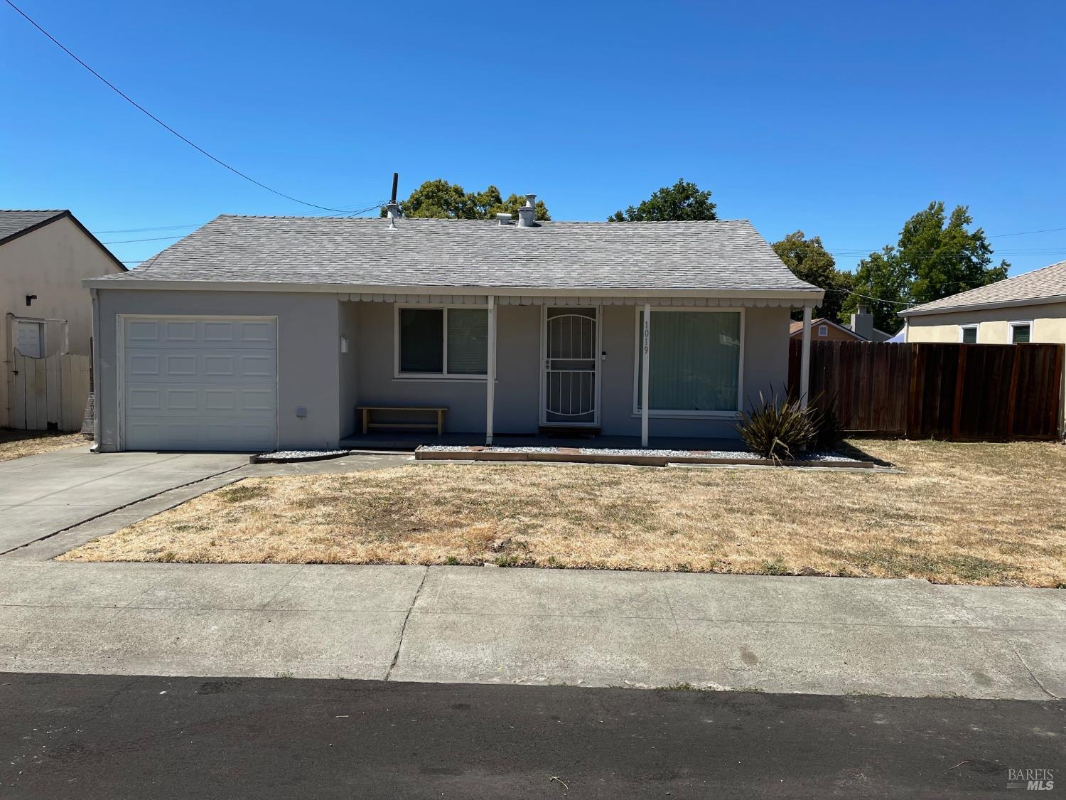 Detail Gallery Image 1 of 15 For 1019 Thelma Ave, Vallejo,  CA 94591 - 3 Beds | 1 Baths