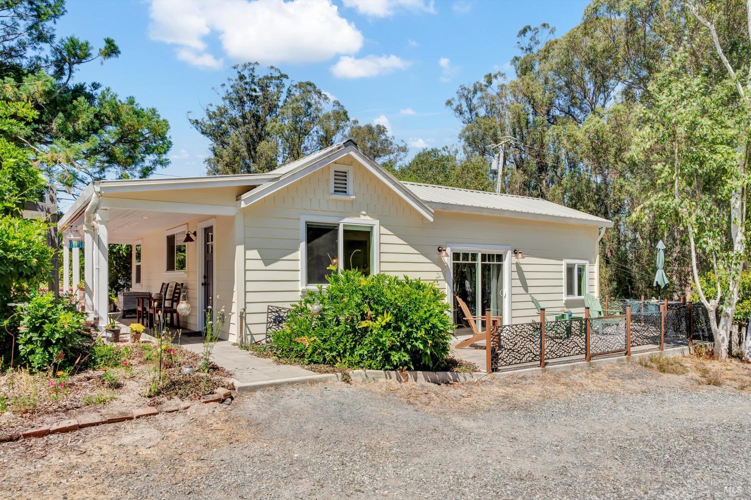 Detail Gallery Image 33 of 53 For 7739 Lynch Rd, Sebastopol,  CA 95472 - 2 Beds | 2 Baths