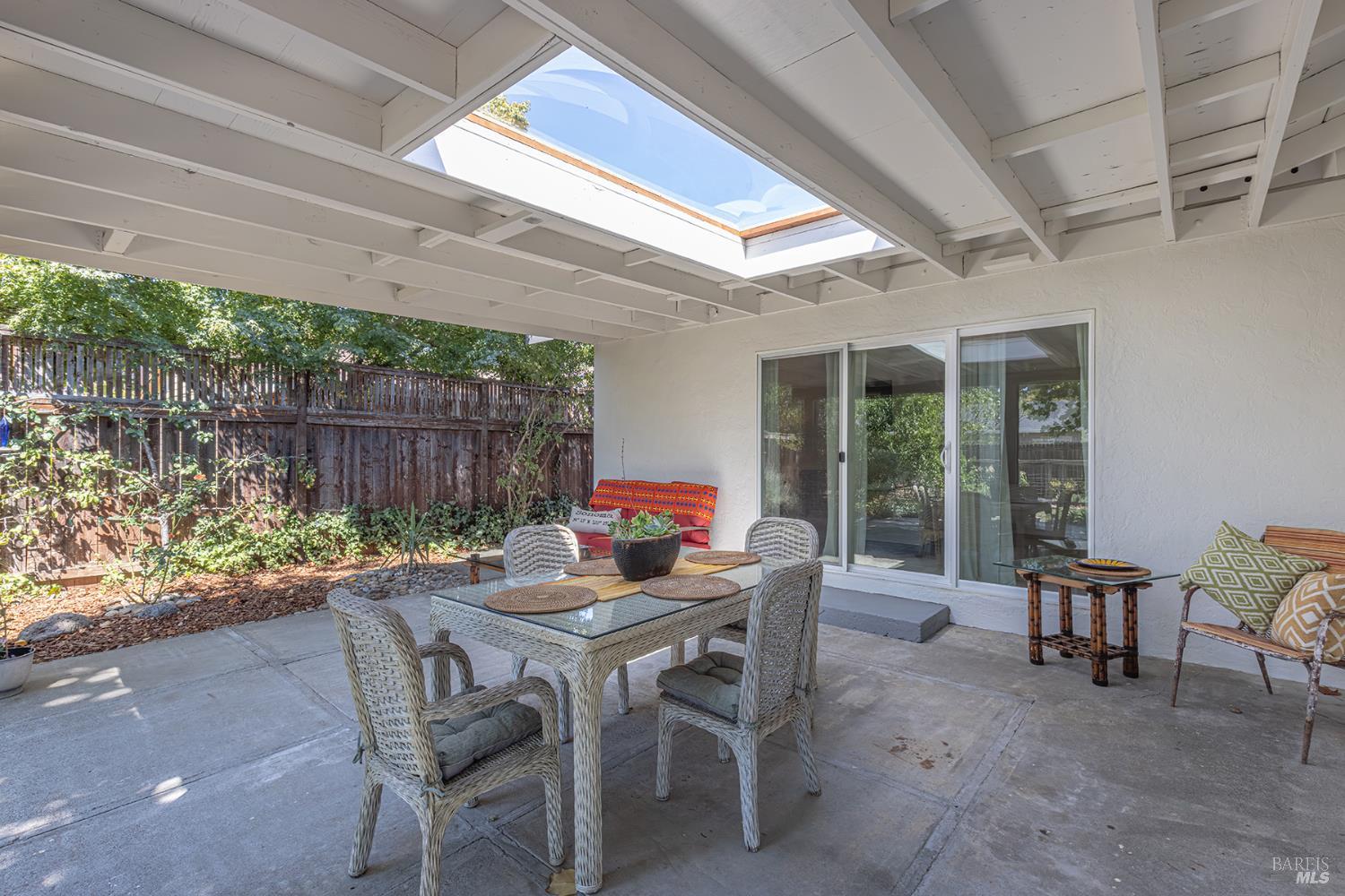 Detail Gallery Image 29 of 35 For 18751 Melvin Ave, Sonoma,  CA 95476 - 3 Beds | 2 Baths