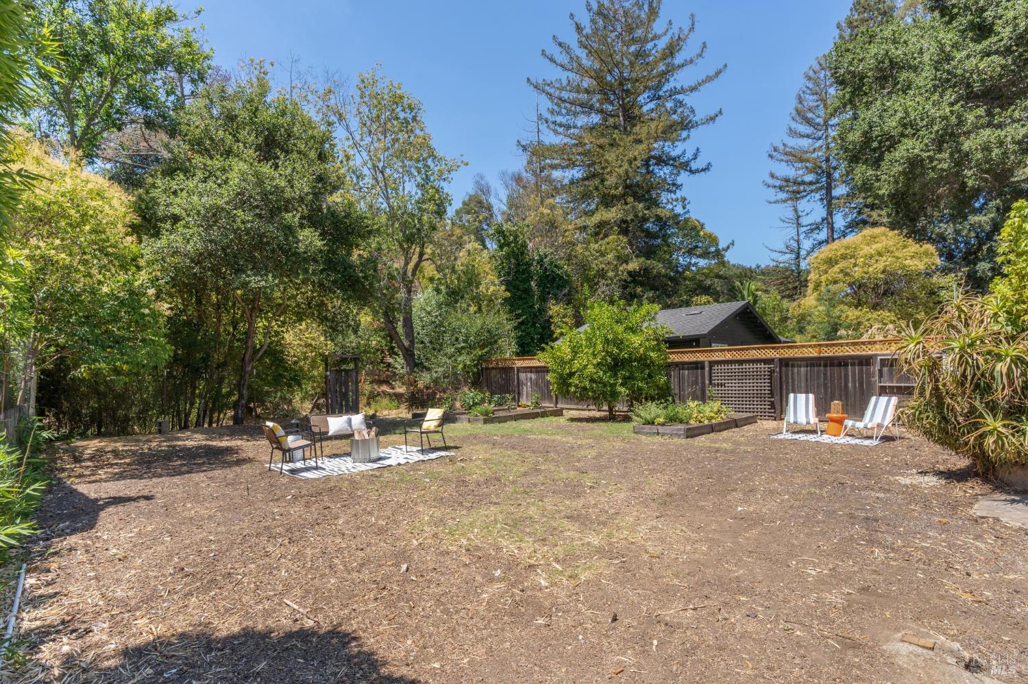 Detail Gallery Image 44 of 52 For 1943 5th Ave, San Rafael,  CA 94901 - 3 Beds | 1/1 Baths