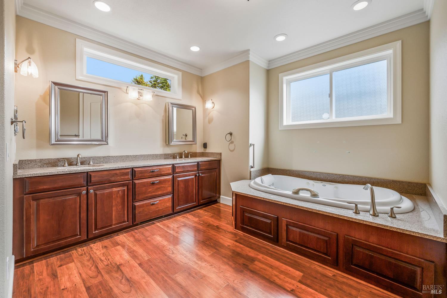 Detail Gallery Image 18 of 71 For 16611 Pearl Ranch Rd, Fort Bragg,  CA 95437 - 3 Beds | 3/2 Baths