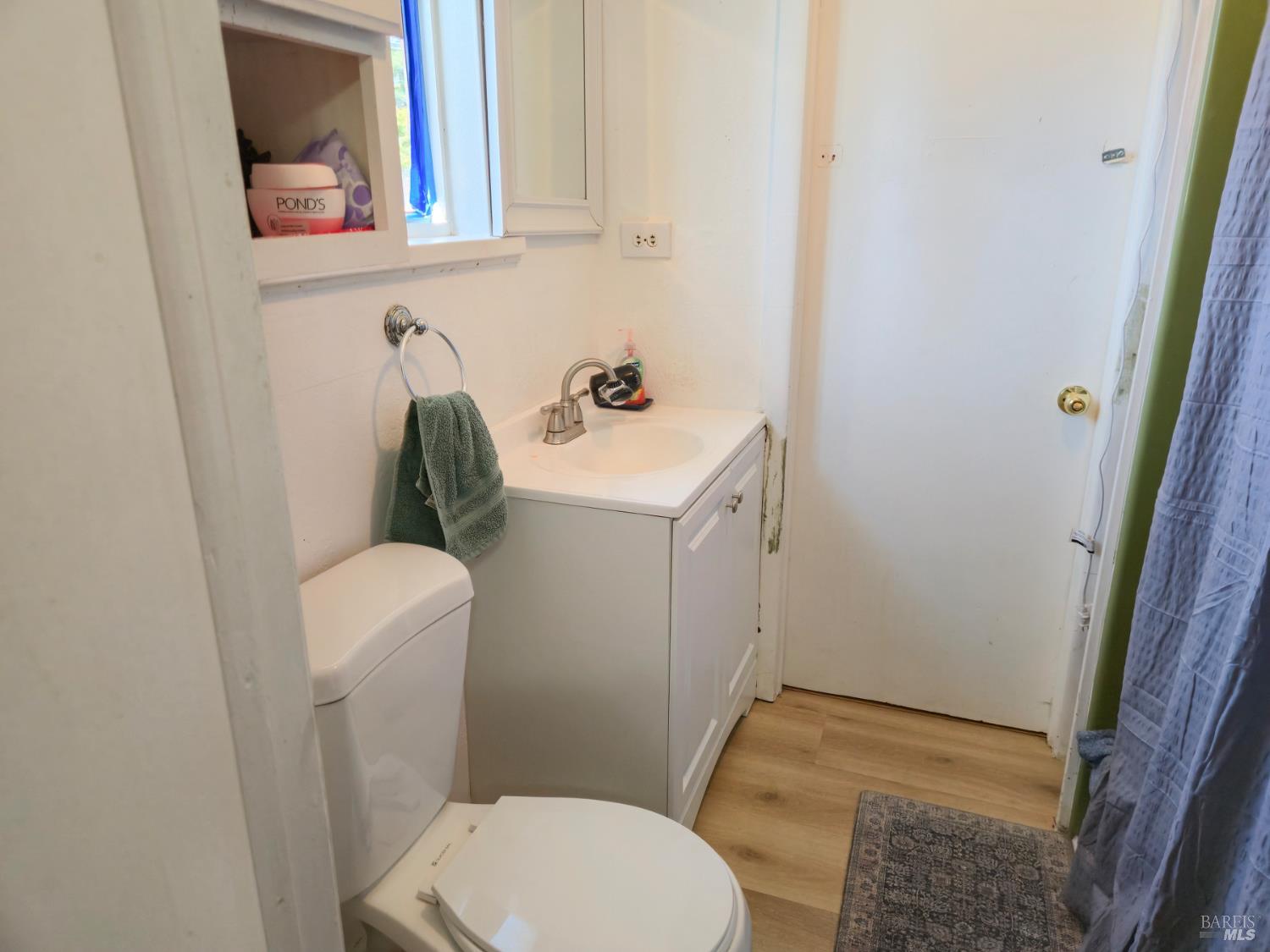 Detail Gallery Image 11 of 24 For 3501 Gravenstein Hwy, Sebastopol,  CA 95472 - – Beds | – Baths